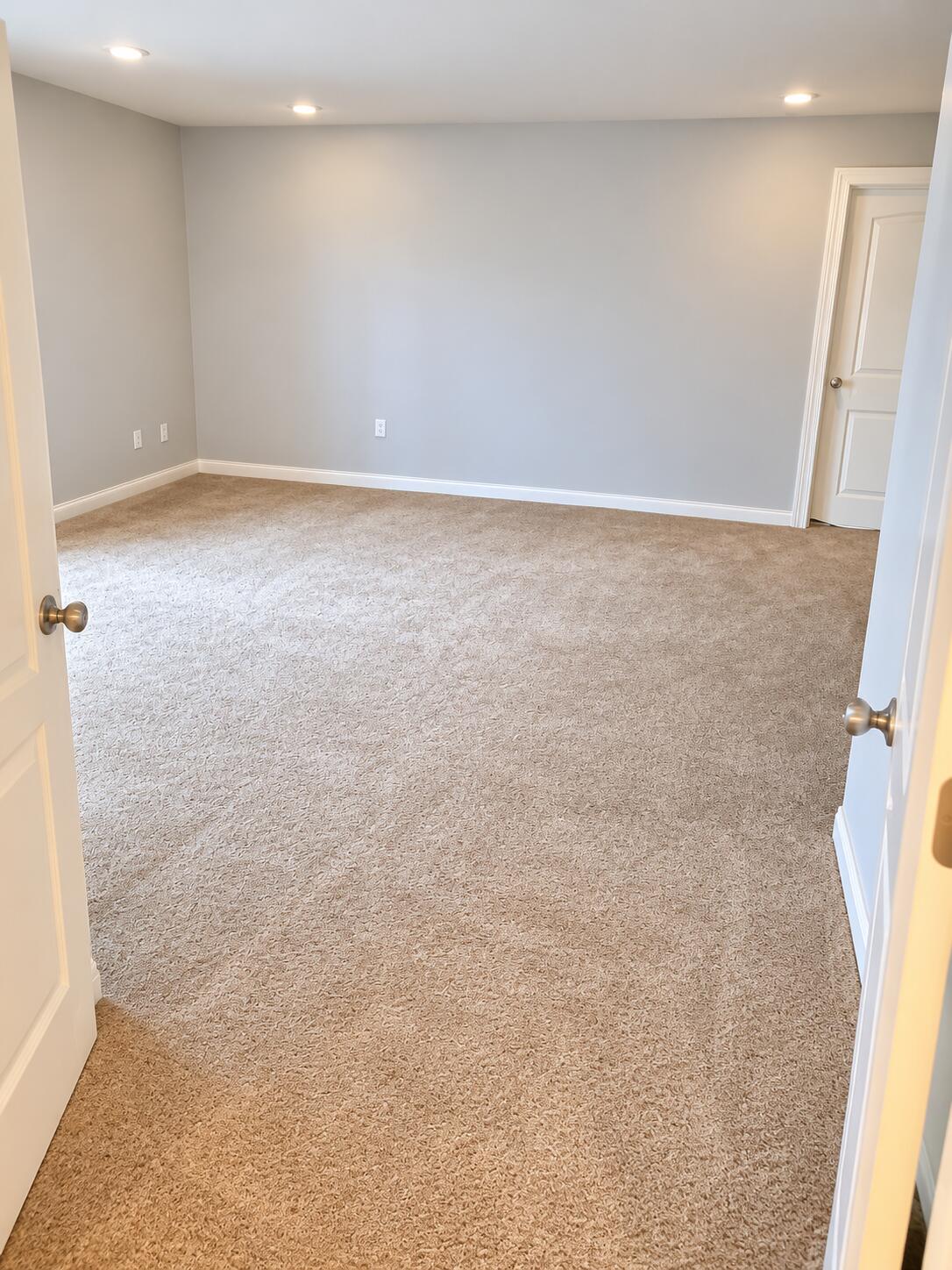360 Hanover Drive Property Photo 16