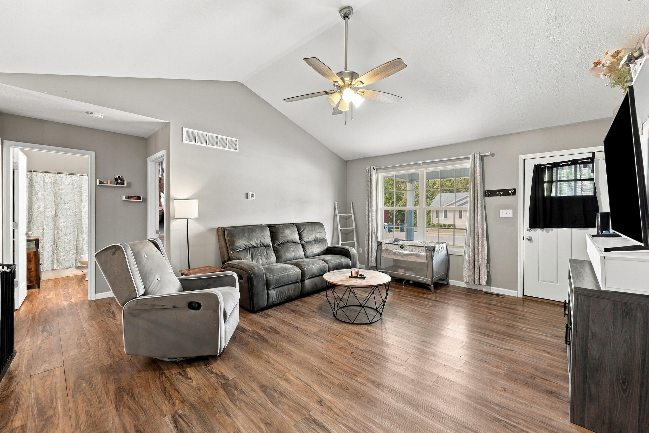 135 Arrow Head Trail Property Photo 11
