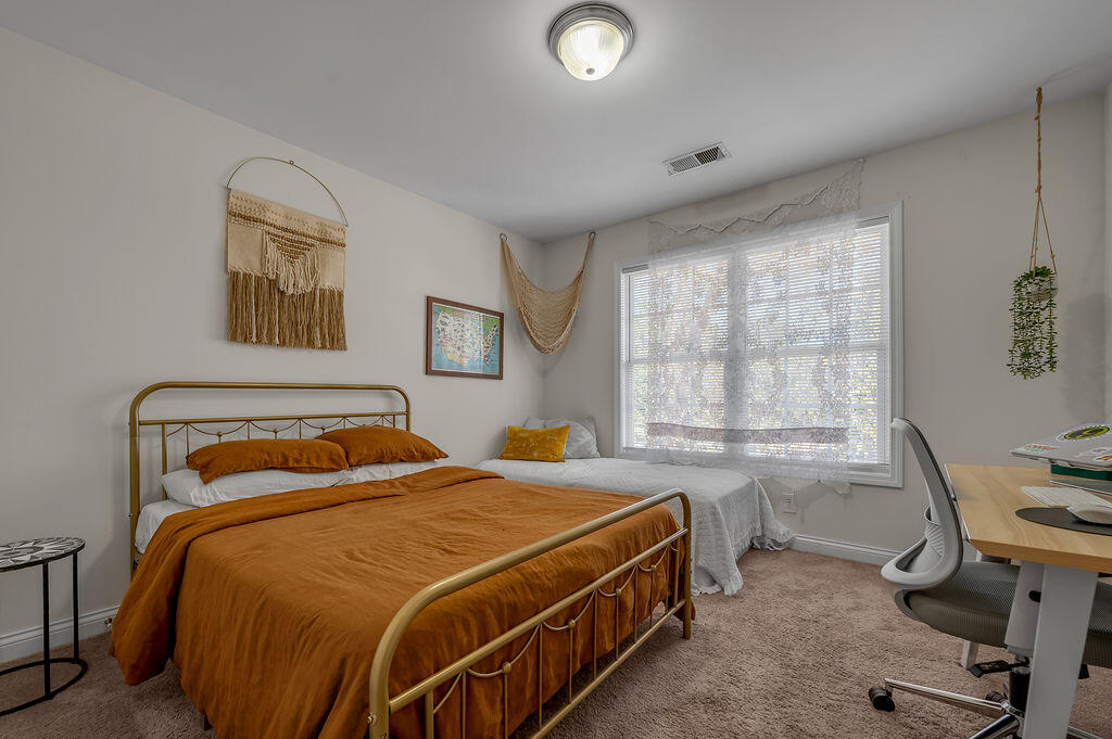 4401 Brookridge Drive Property Photo 4