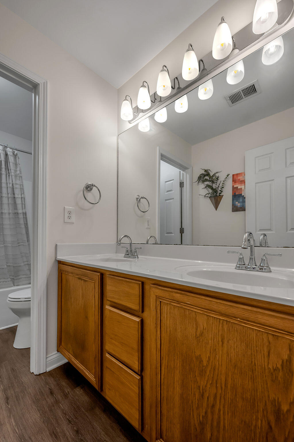 4401 Brookridge Drive Property Photo 12