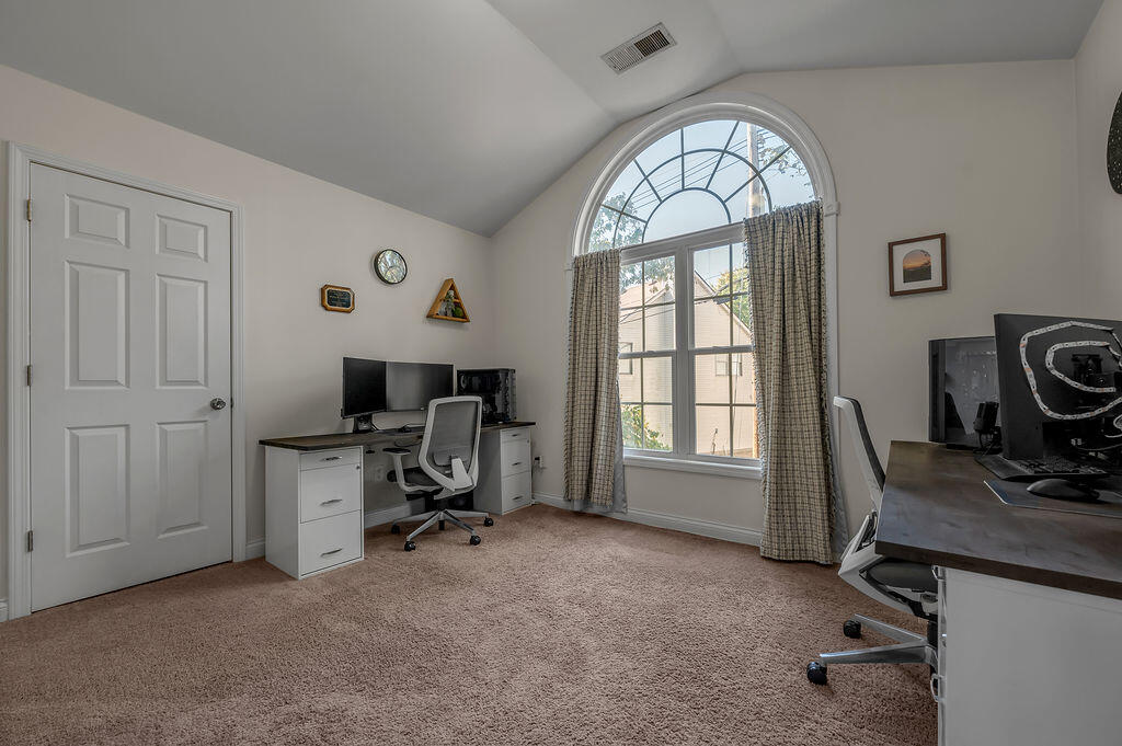 4401 Brookridge Drive Property Photo 15
