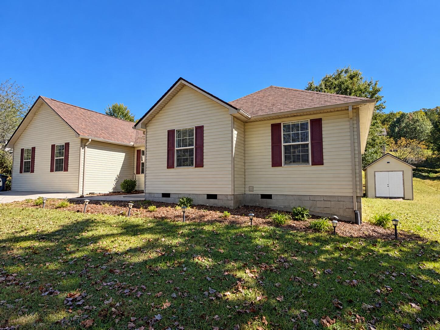 912 Sasser School Road Property Photo 2