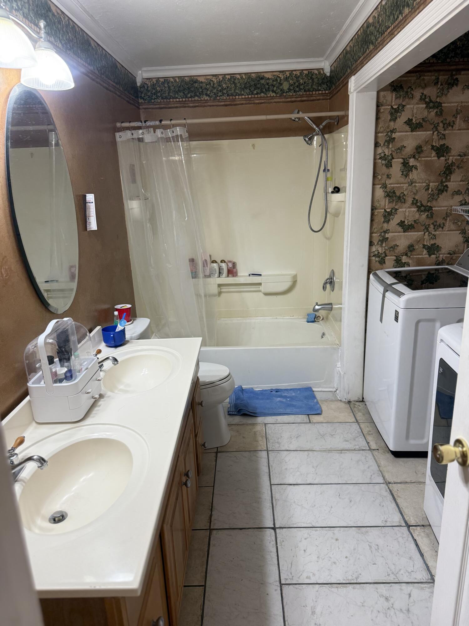 556 W Sun Street Property Photo 13