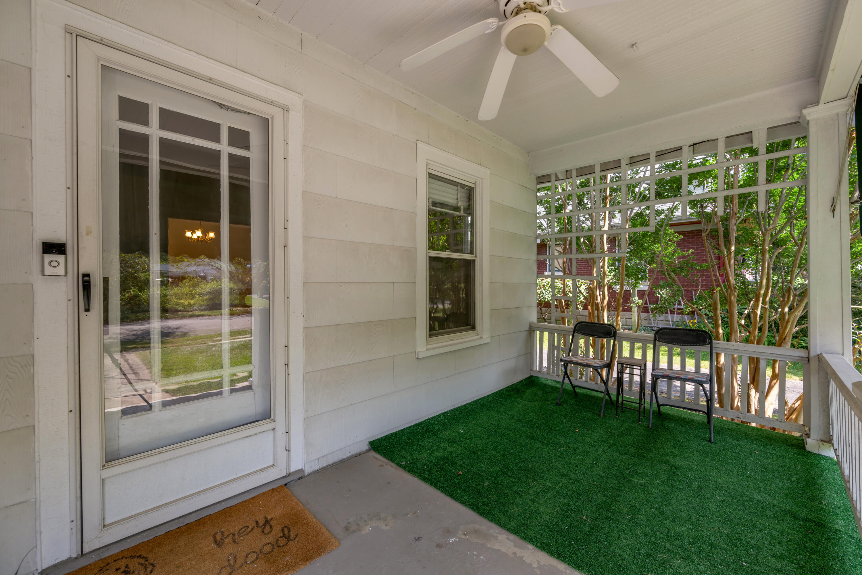 161 Suburban Court Property Photo 5