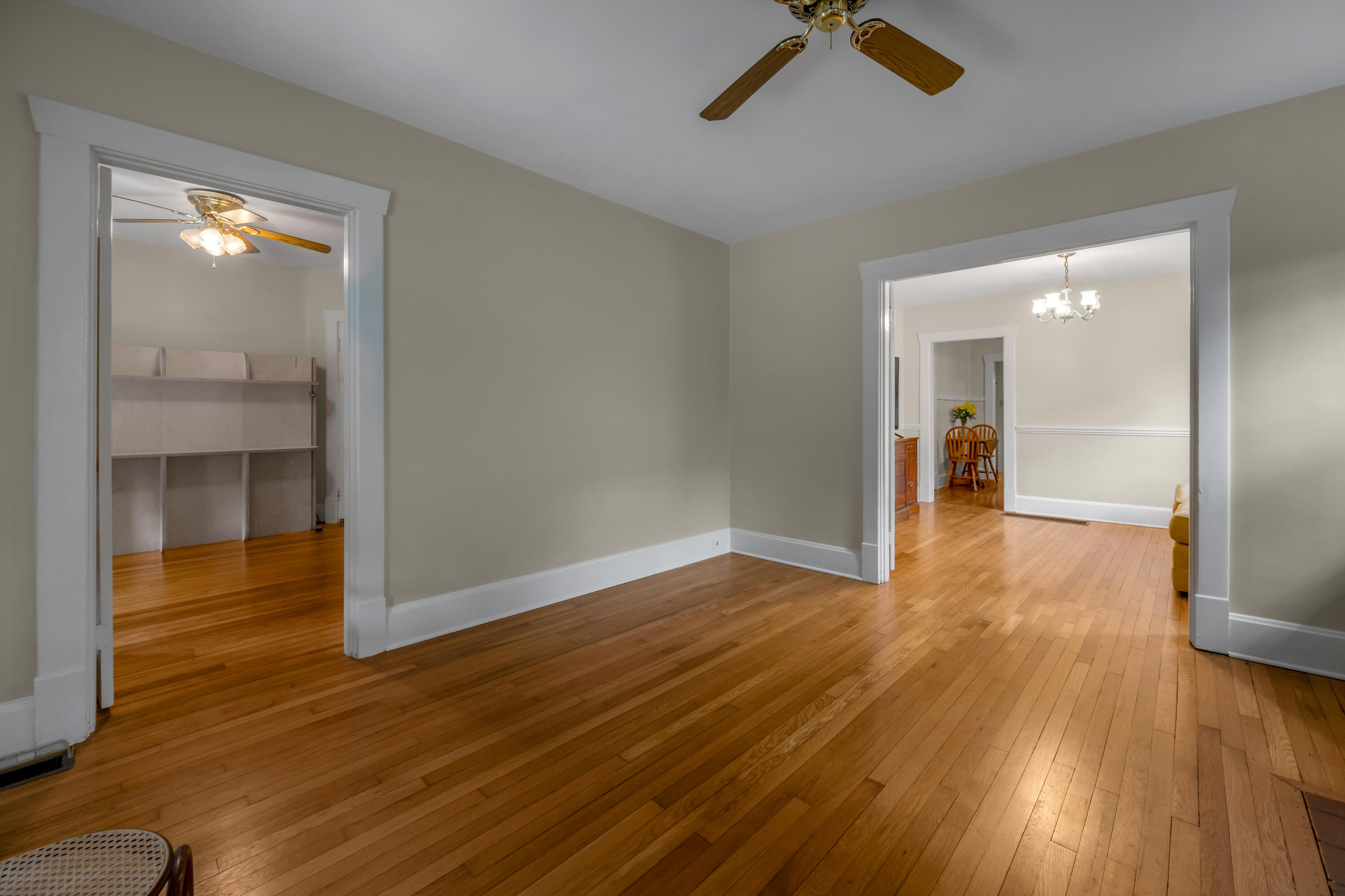 161 Suburban Court Property Photo 7