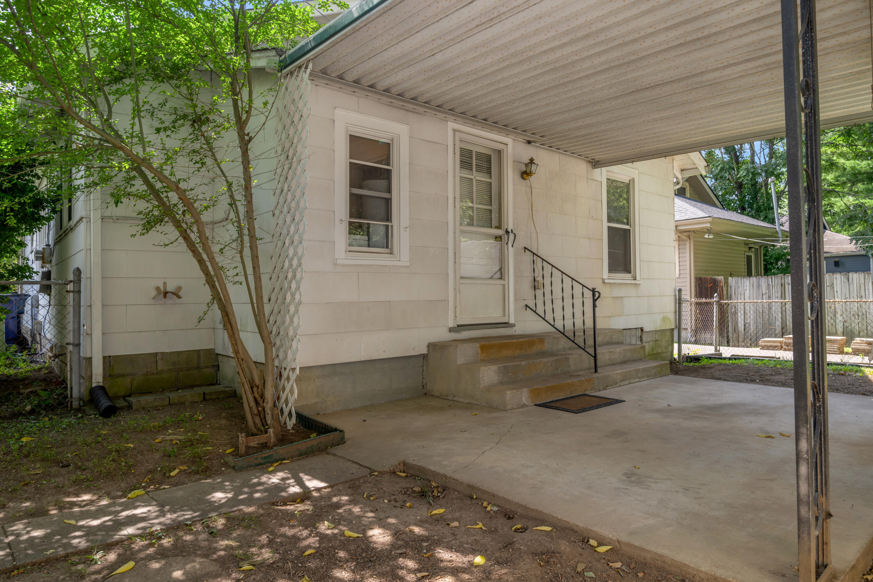 161 Suburban Court Property Photo 25