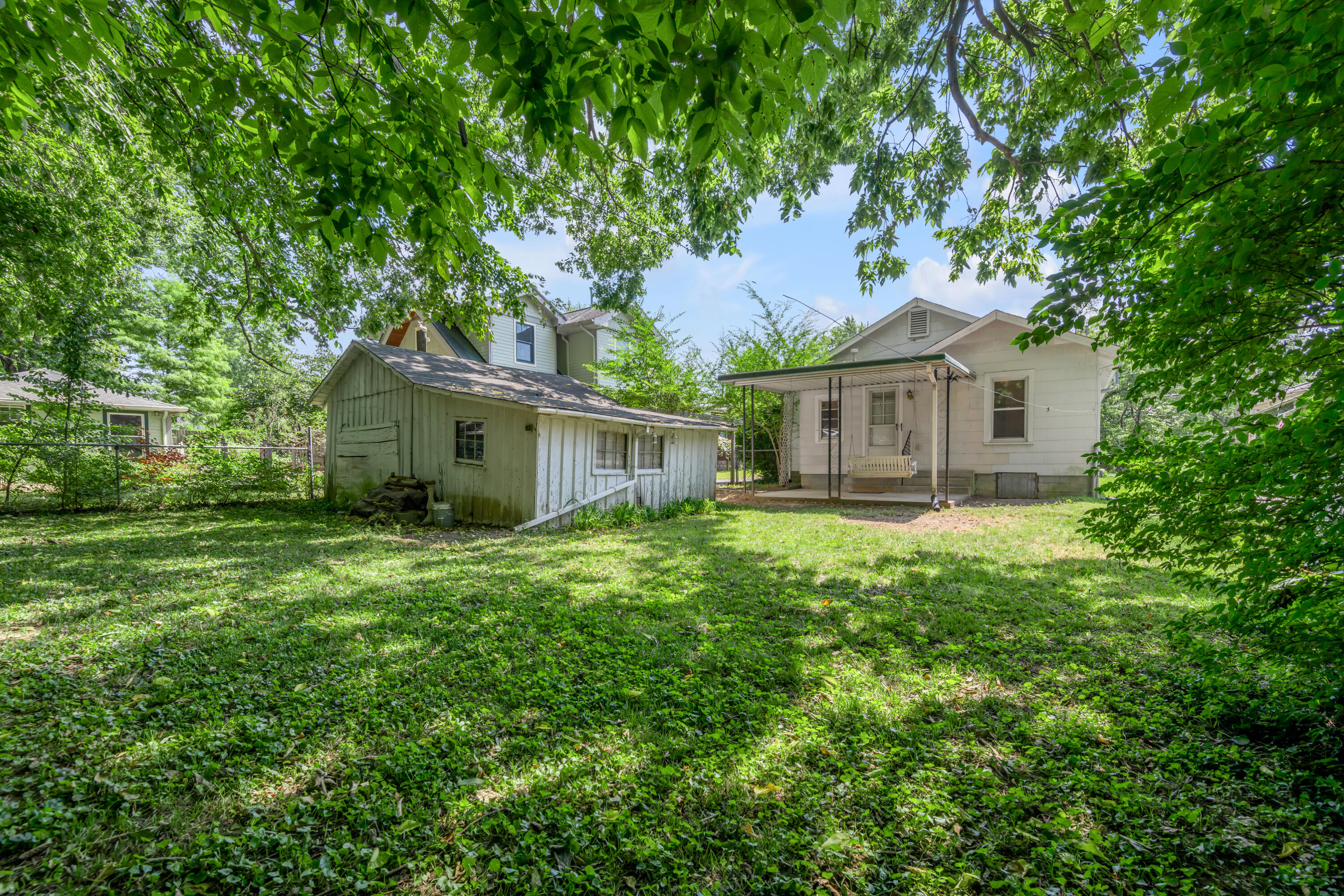 161 Suburban Court Property Photo 28