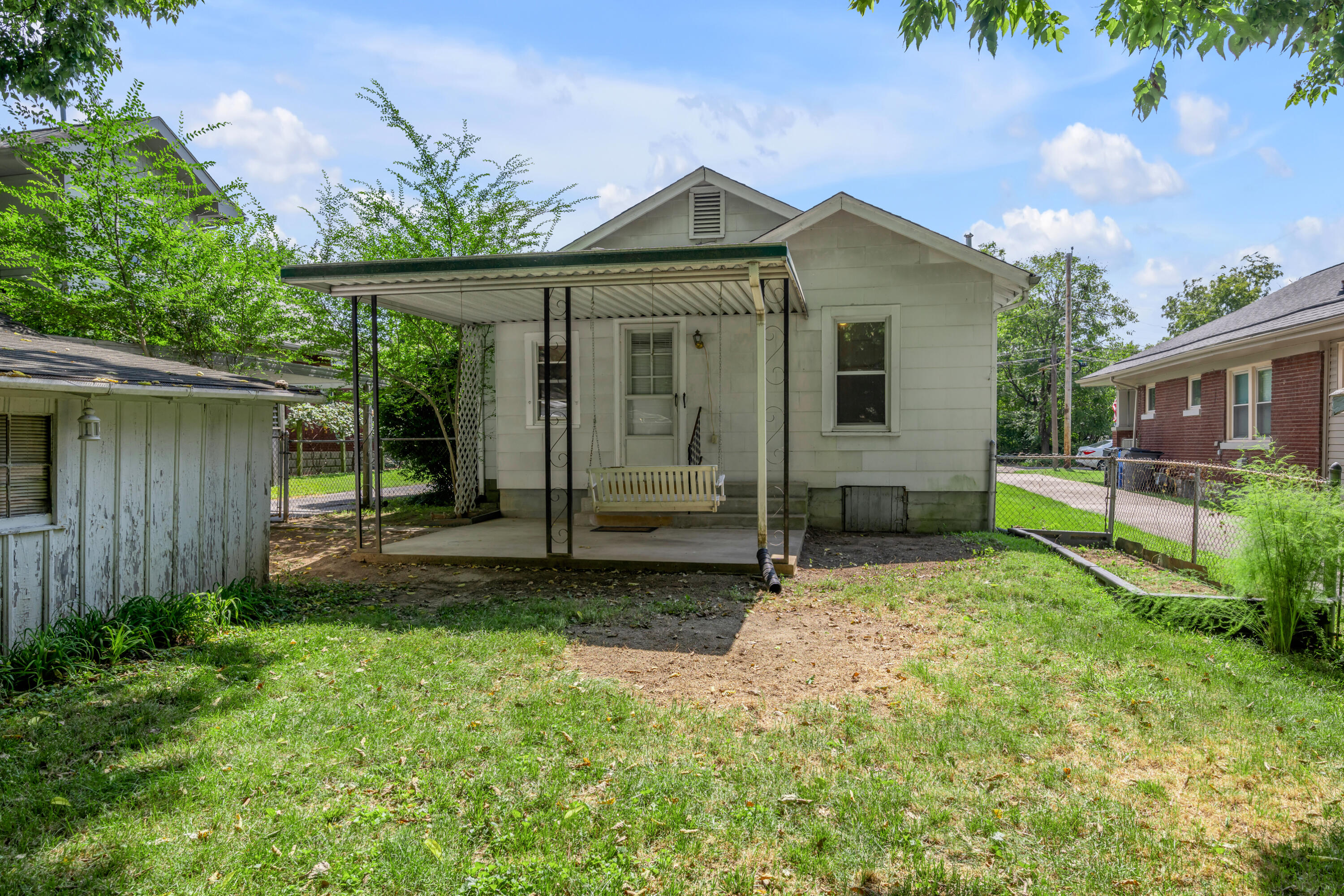 161 Suburban Court Property Photo 29