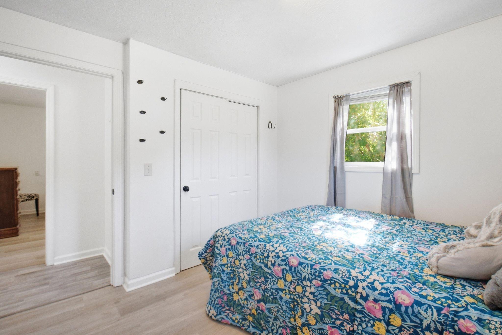 306 N Powell Avenue Property Photo 16