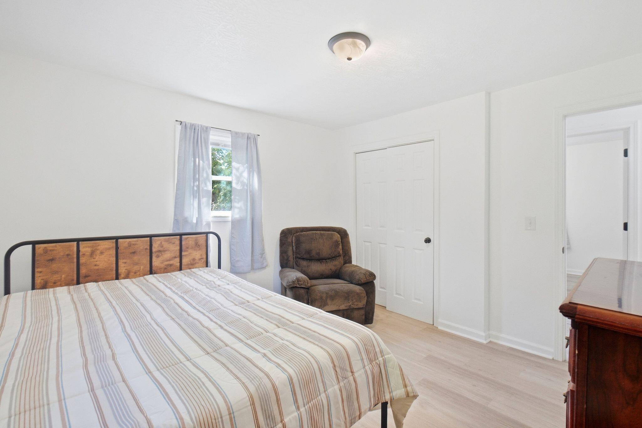 306 N Powell Avenue Property Photo 18