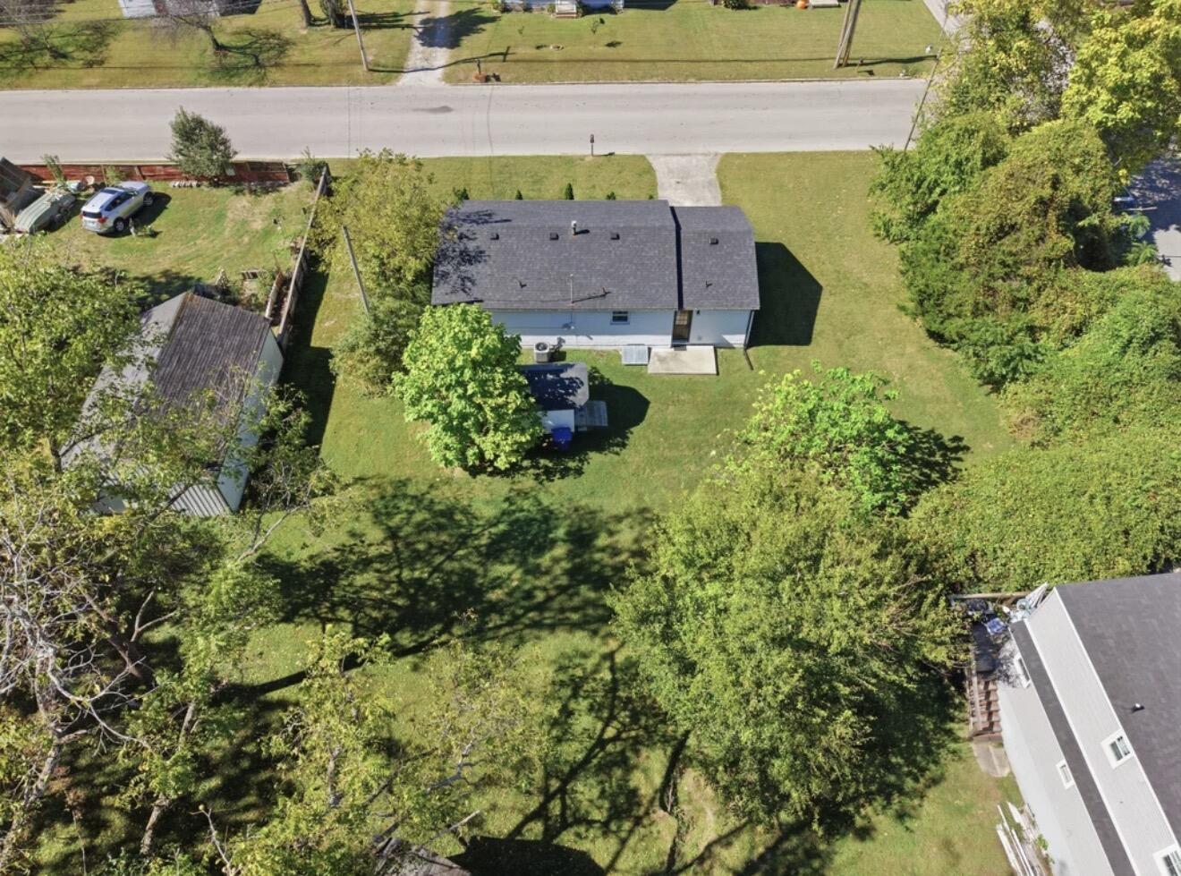 306 N Powell Avenue Property Photo 26