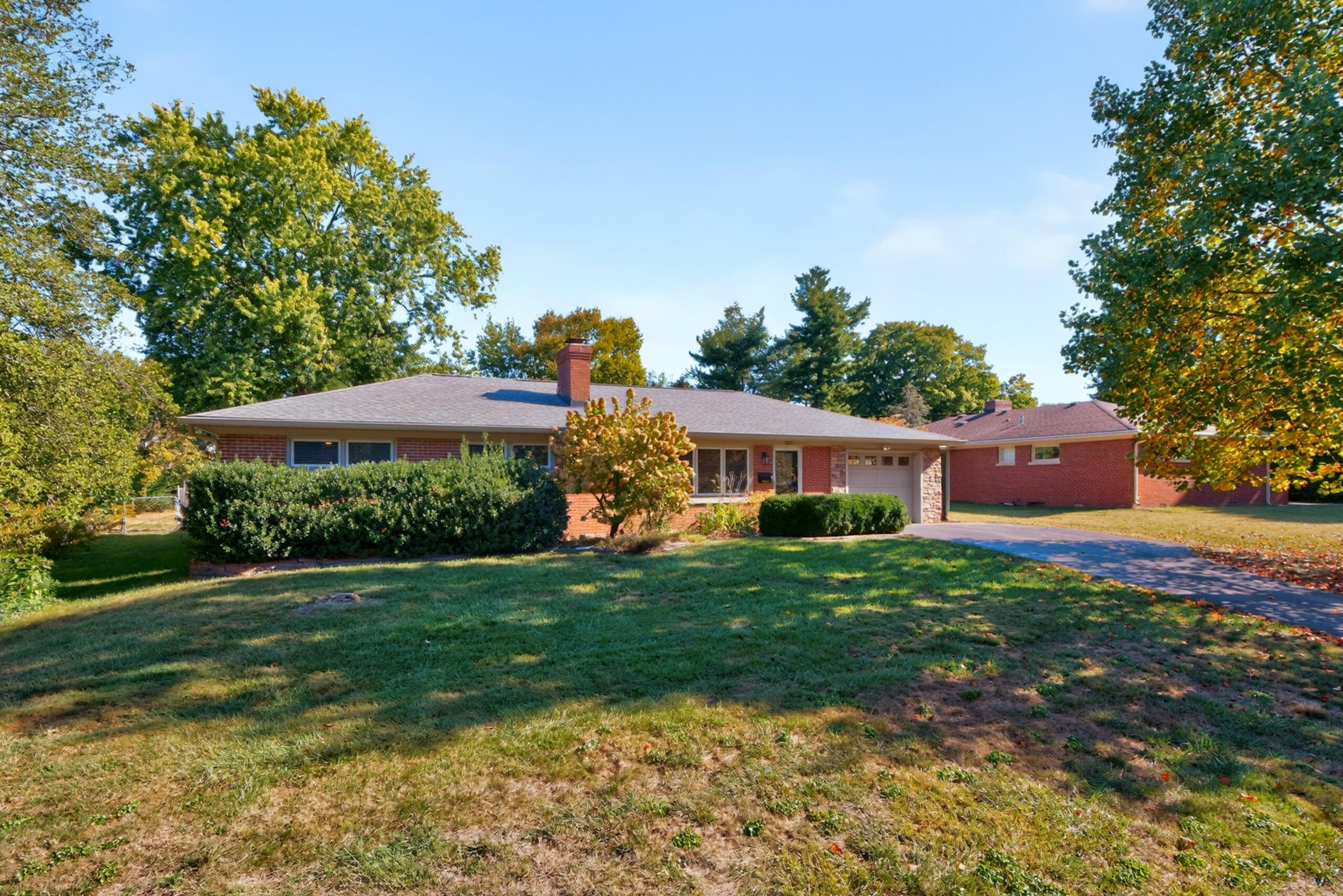 351 Greenbriar Road Property Photo 3