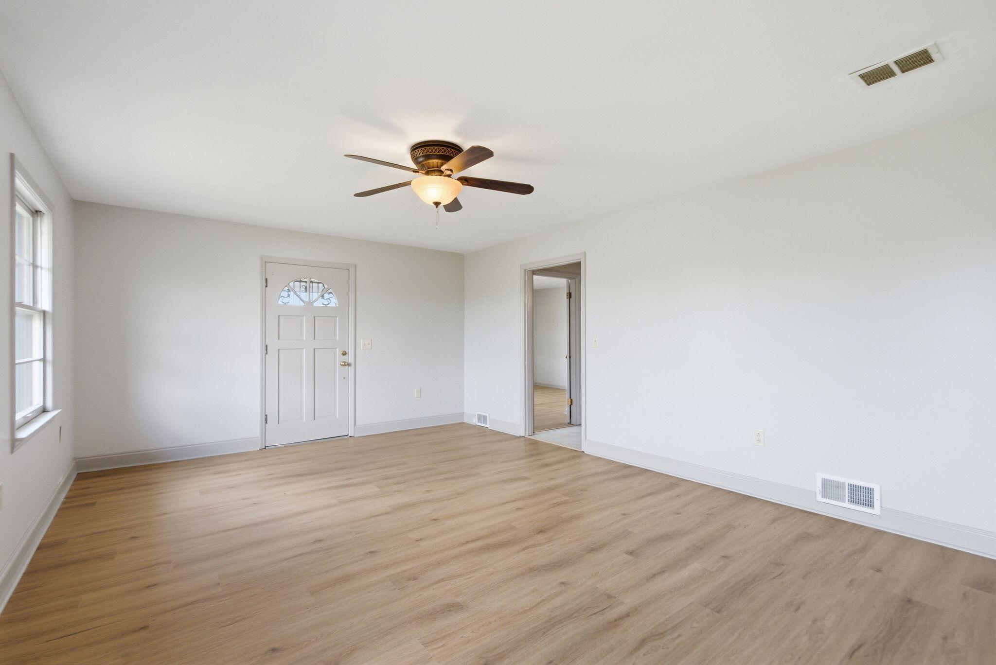 26027991 Property Photo 12