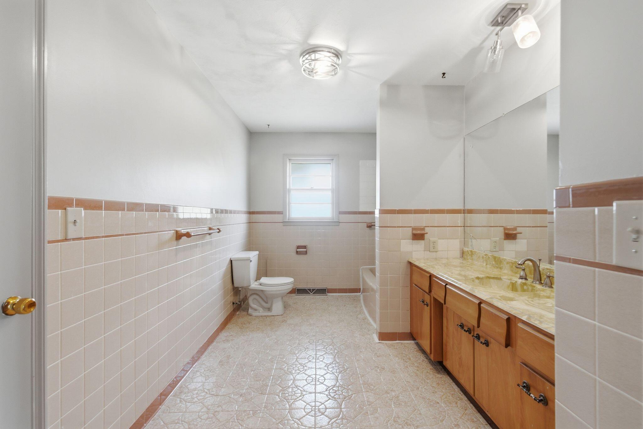 26027991 Property Photo 18