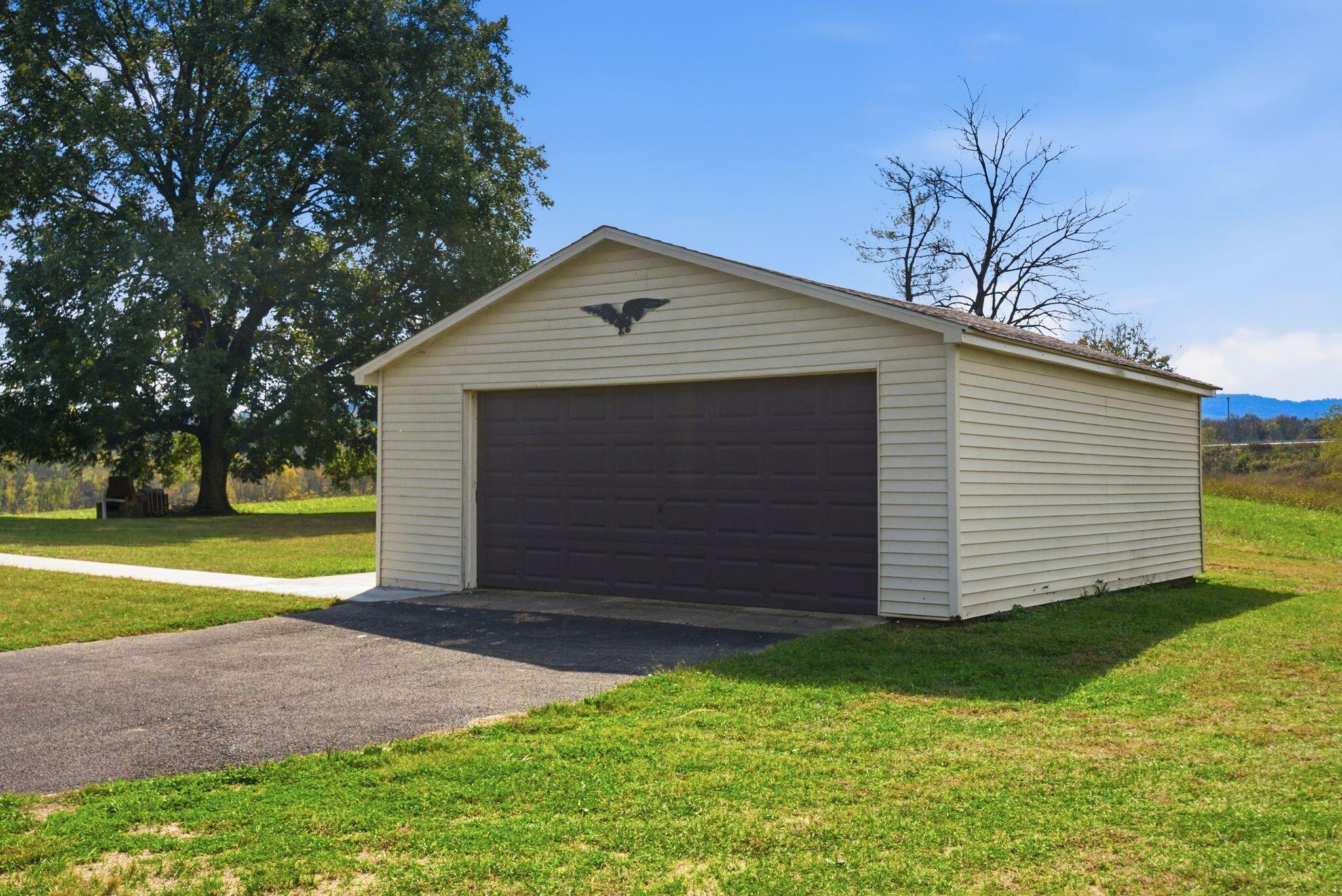 26027991 Property Photo 32
