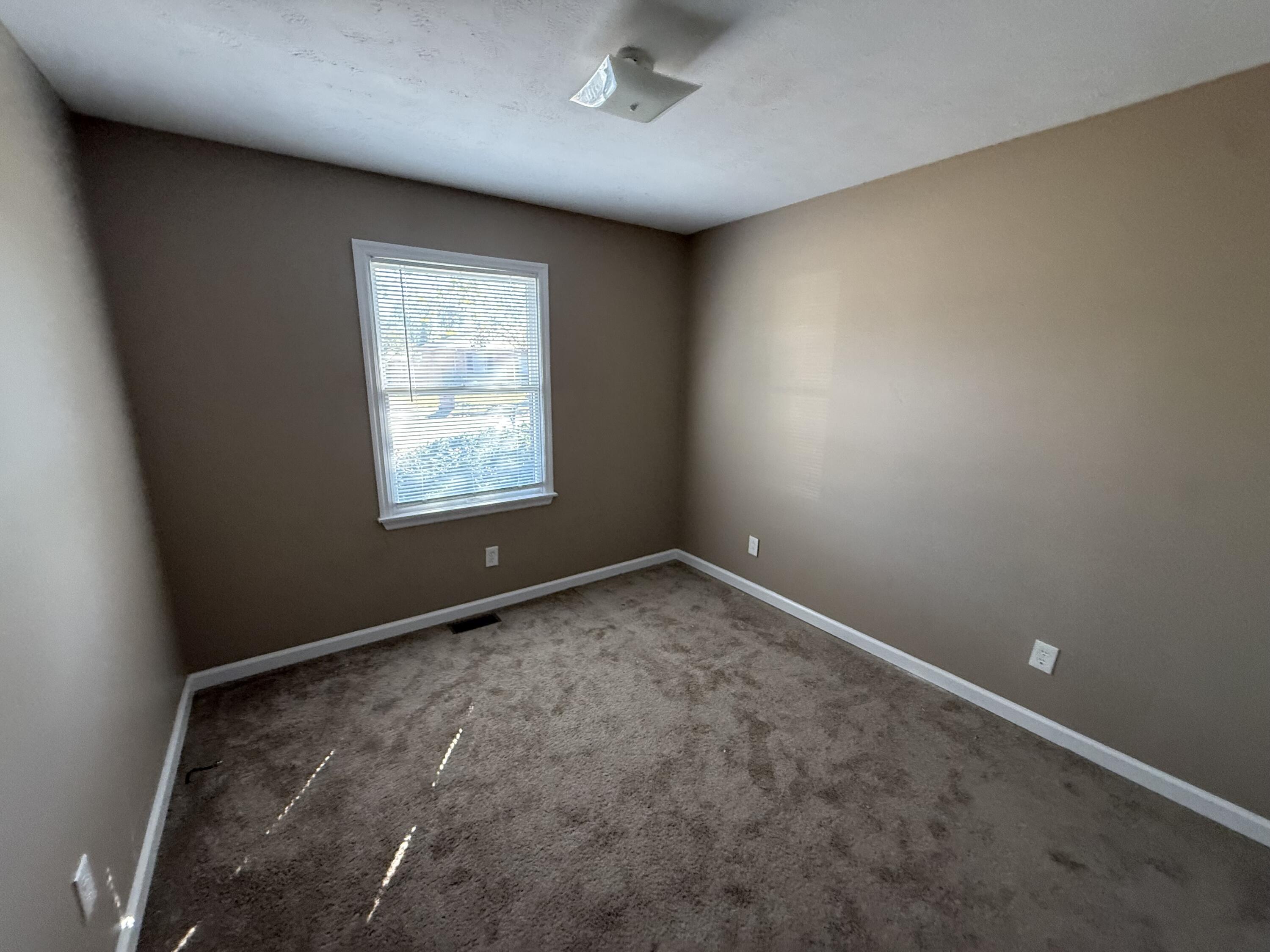 121 Arrowhead Road Property Photo 11