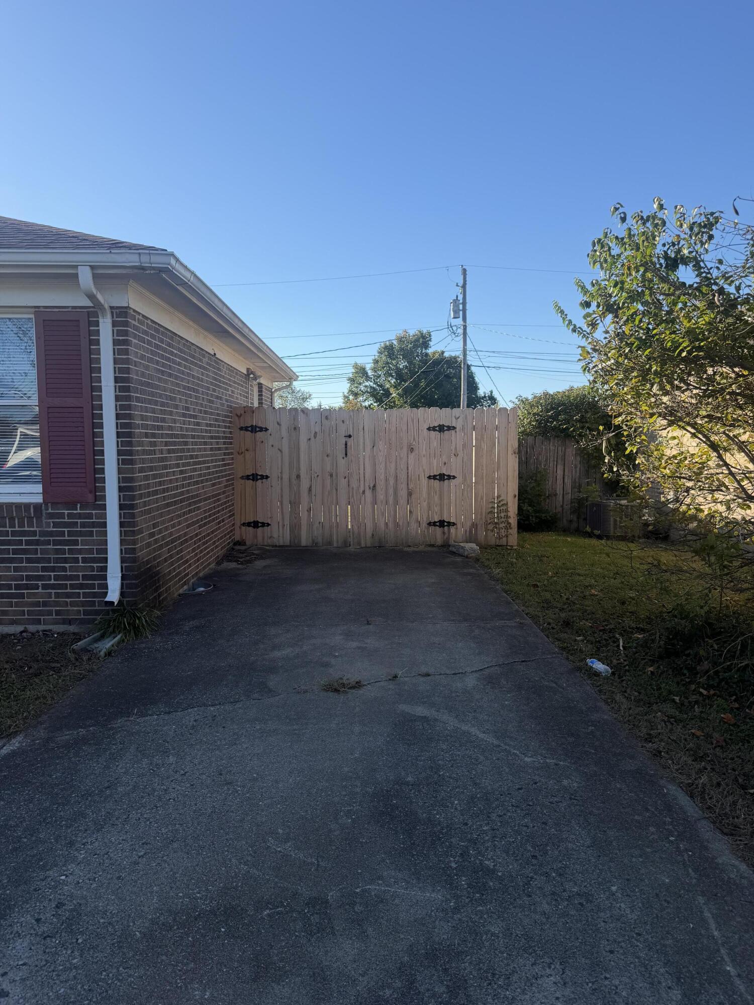 121 Arrowhead Road Property Photo 13