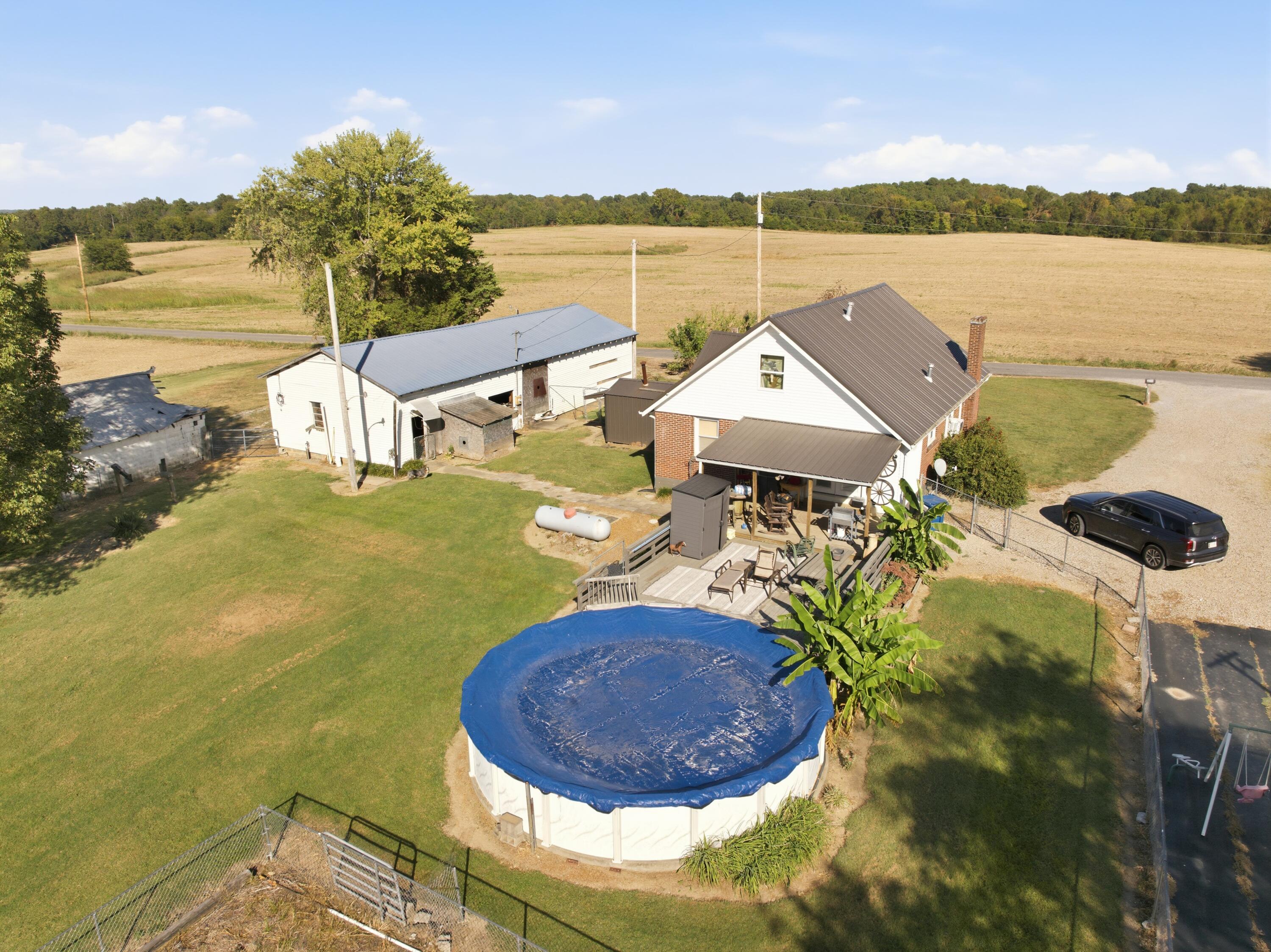 1001 Bee Mason Road Property Photo 9