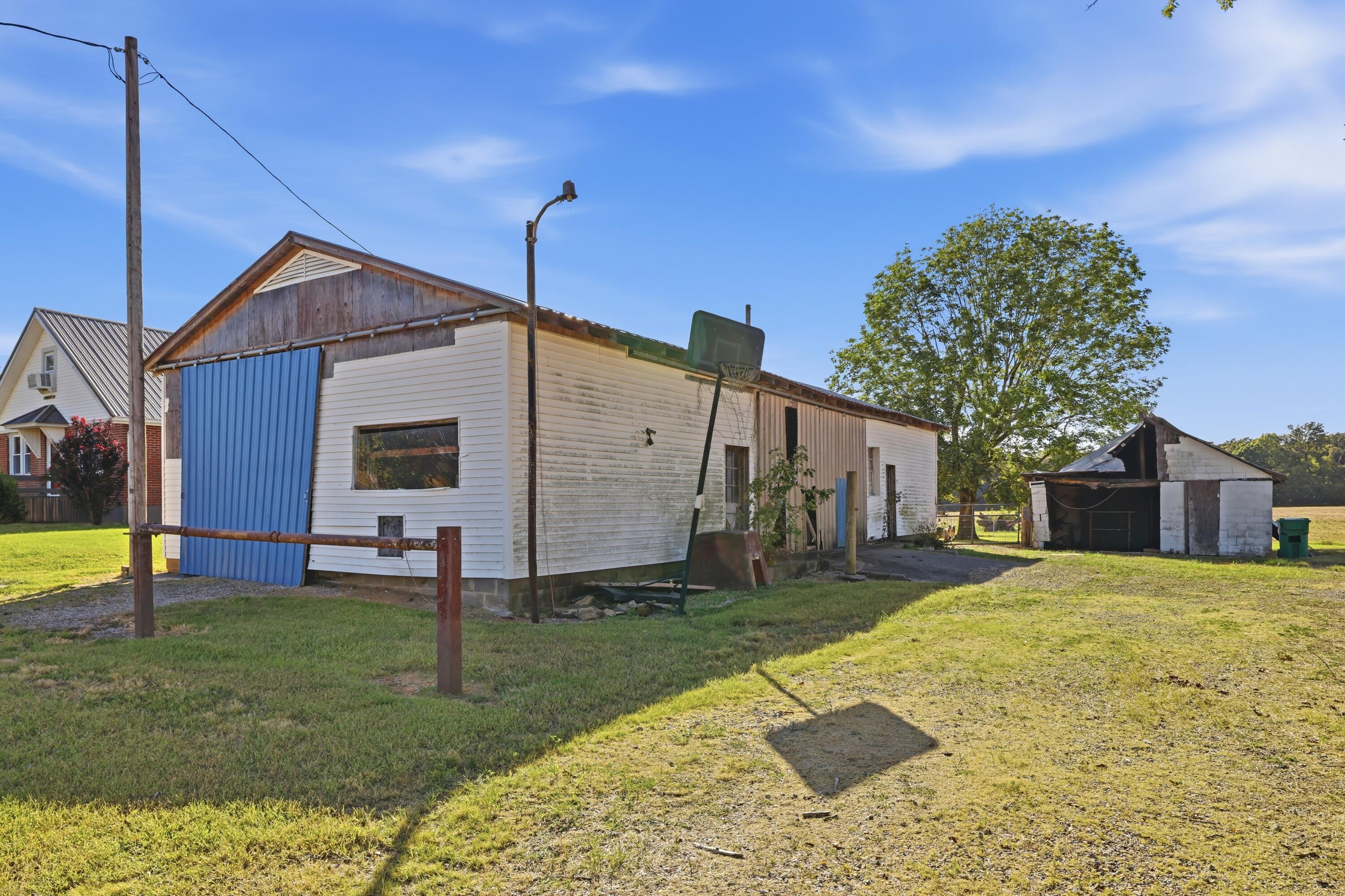 1001 Bee Mason Road Property Photo 10