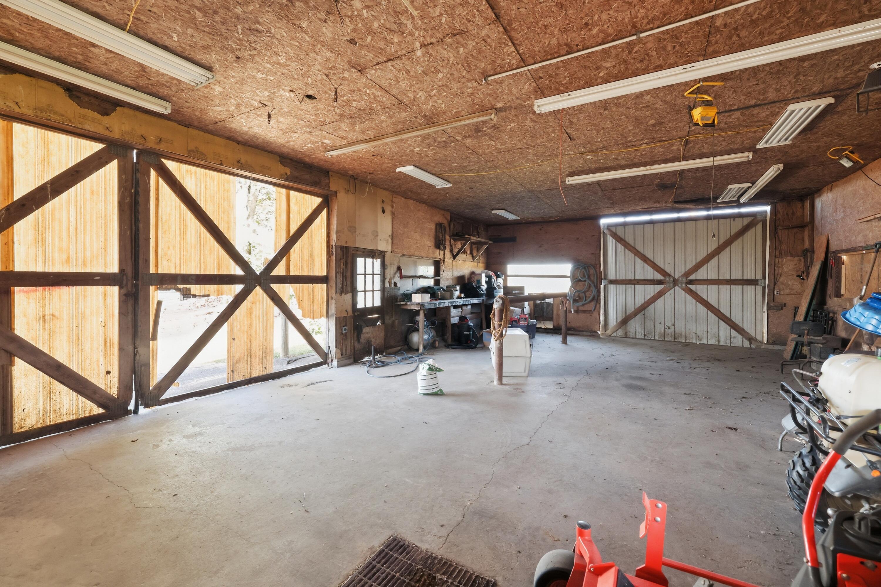 1001 Bee Mason Road Property Photo 11