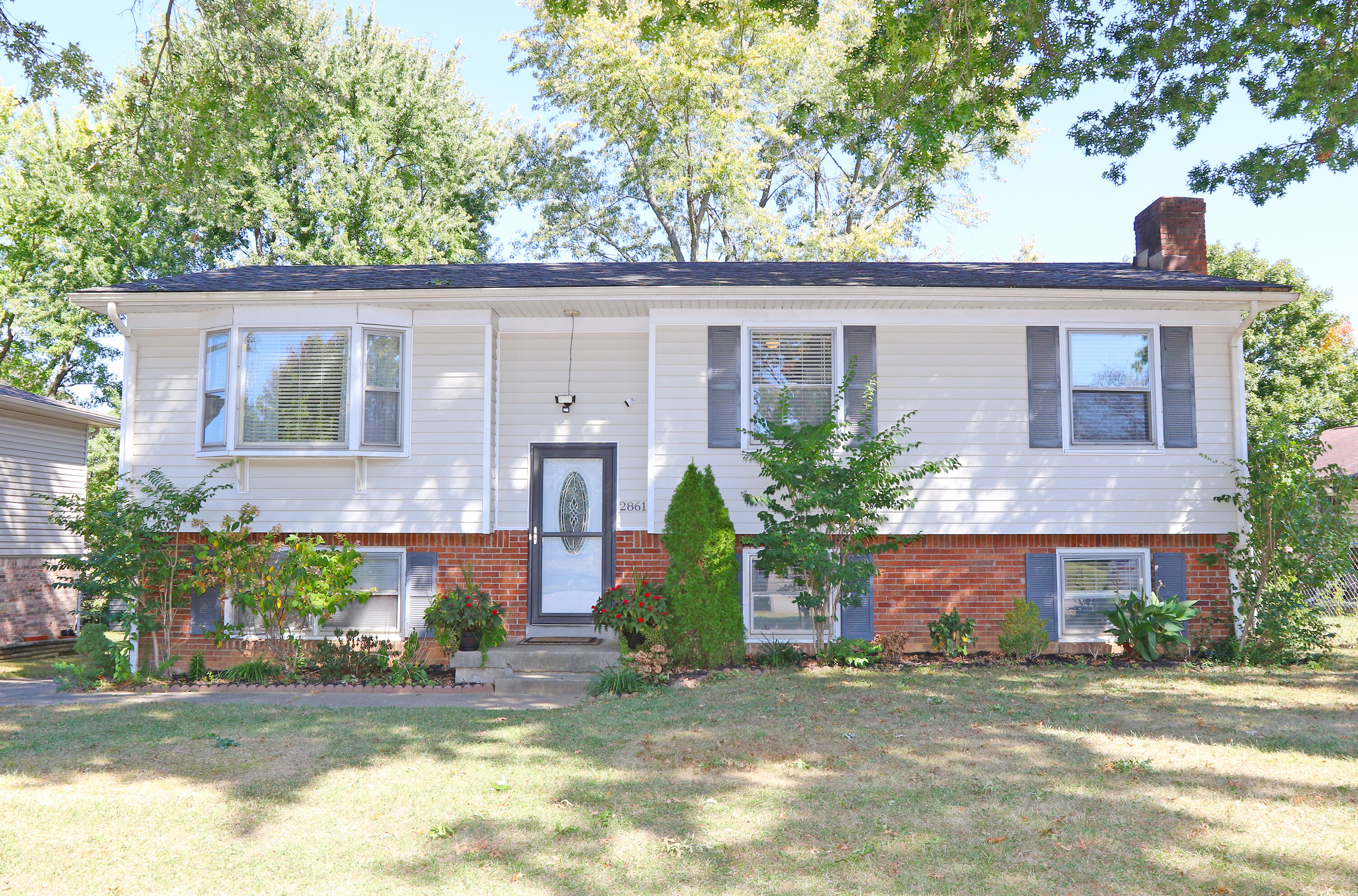 2861 Winter Park Drive Property Photo 1