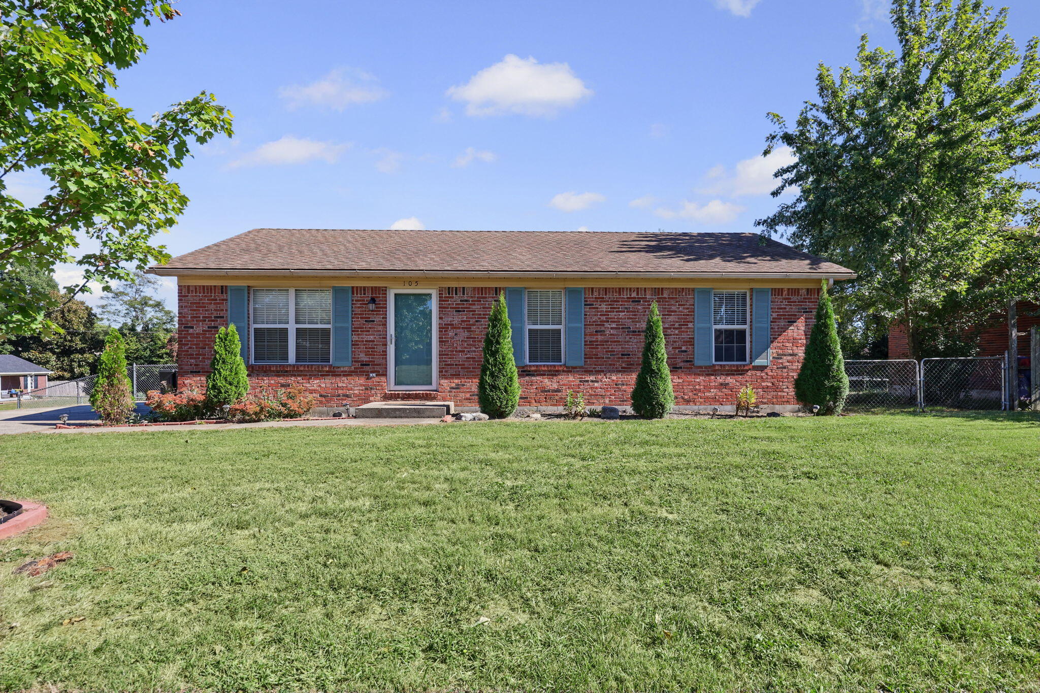 105 Cypress Street Property Photo 2