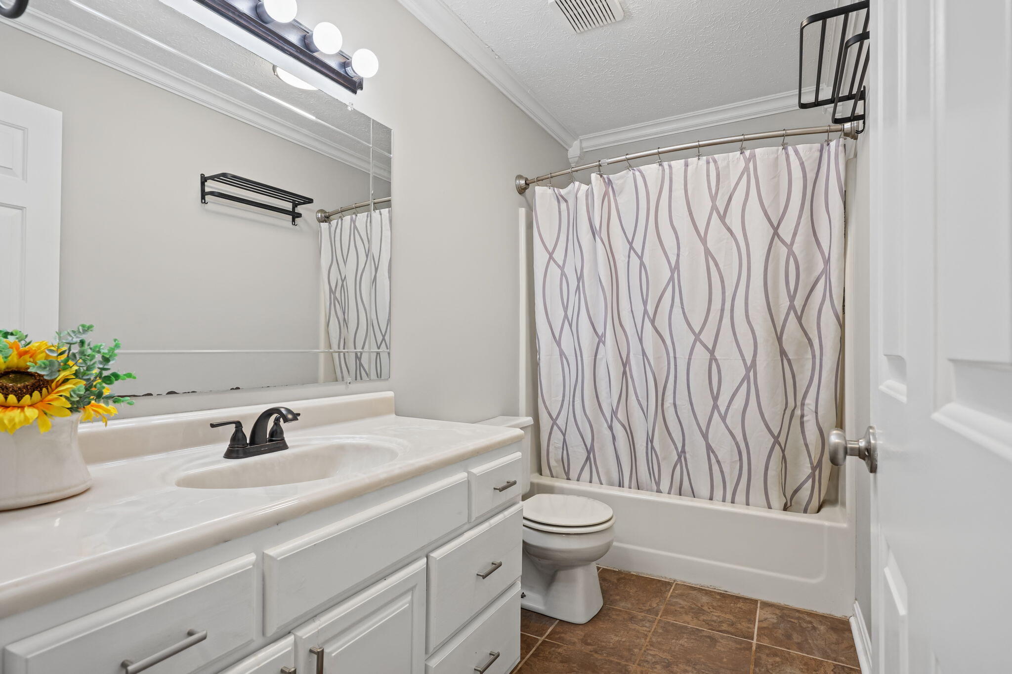 105 Cypress Street Property Photo 20