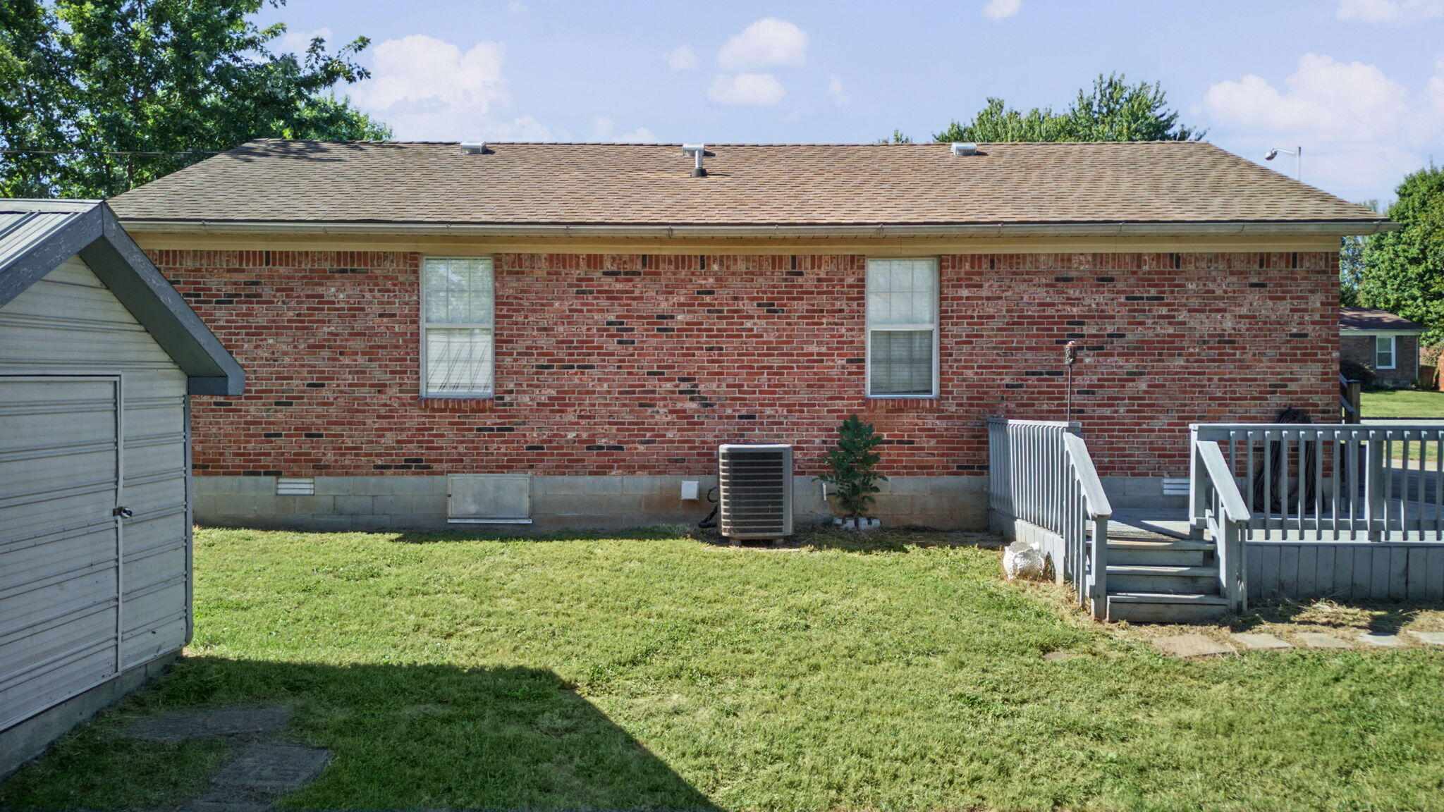 105 Cypress Street Property Photo 29