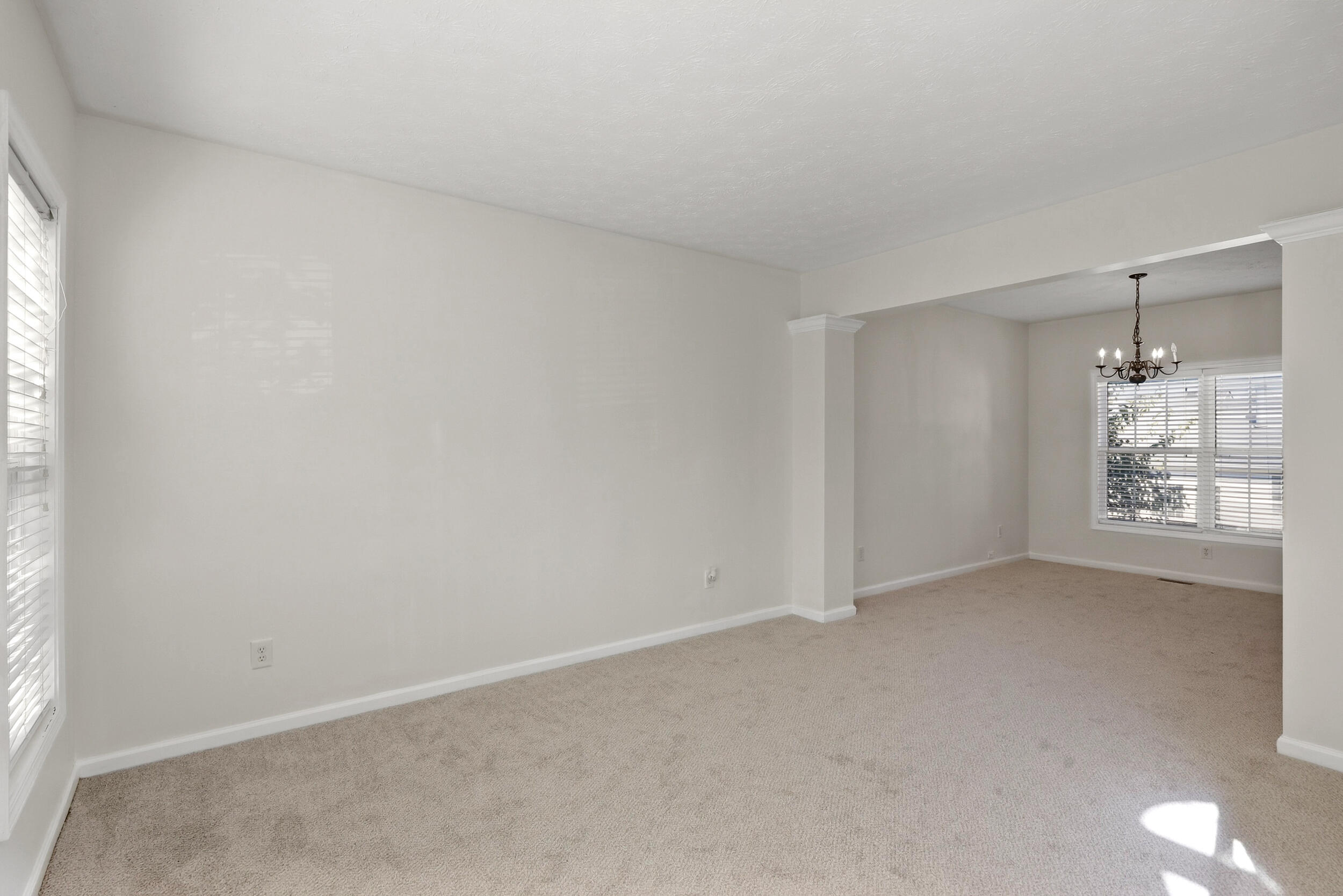 504 Thames Circle Property Photo 5