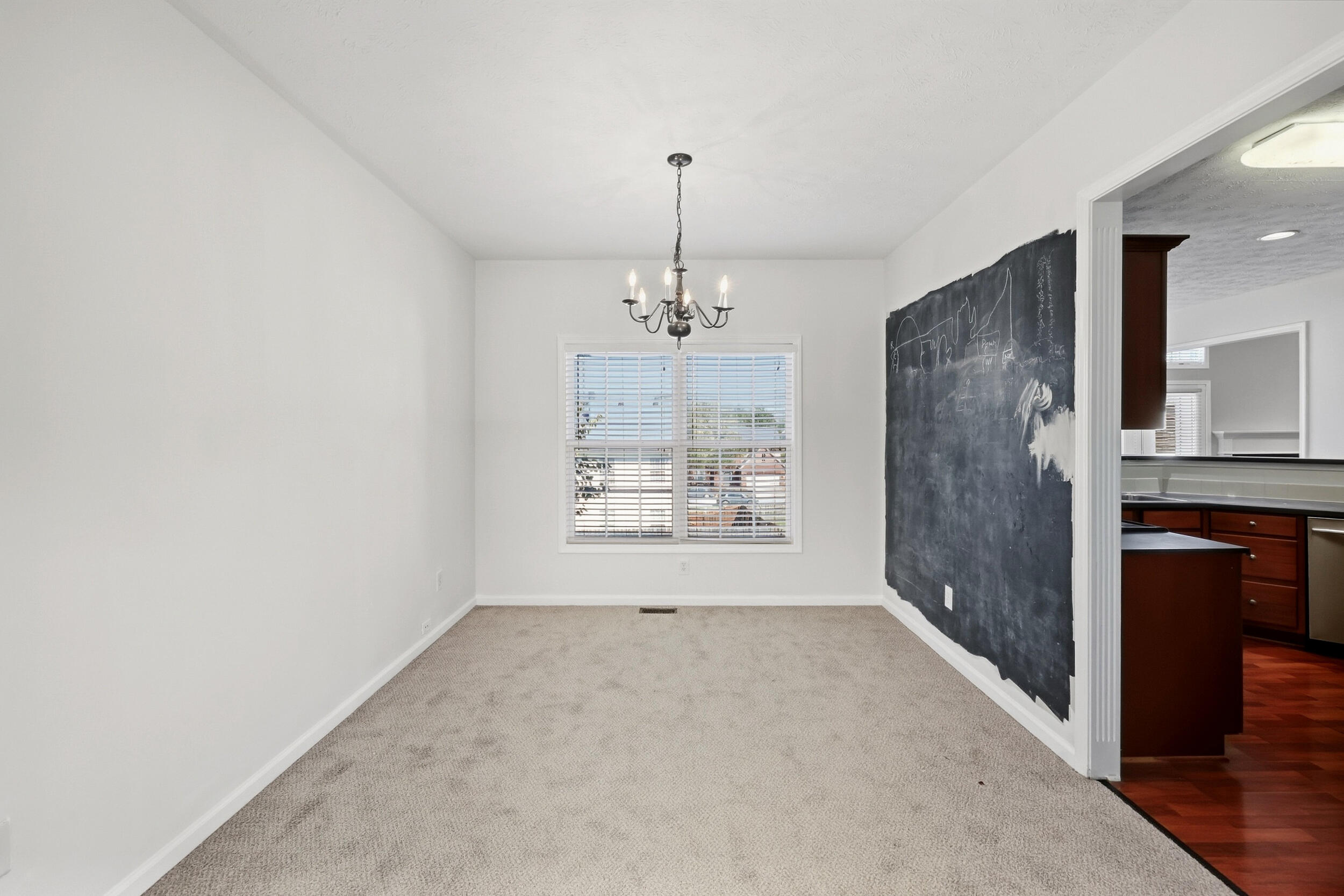 504 Thames Circle Property Photo 7