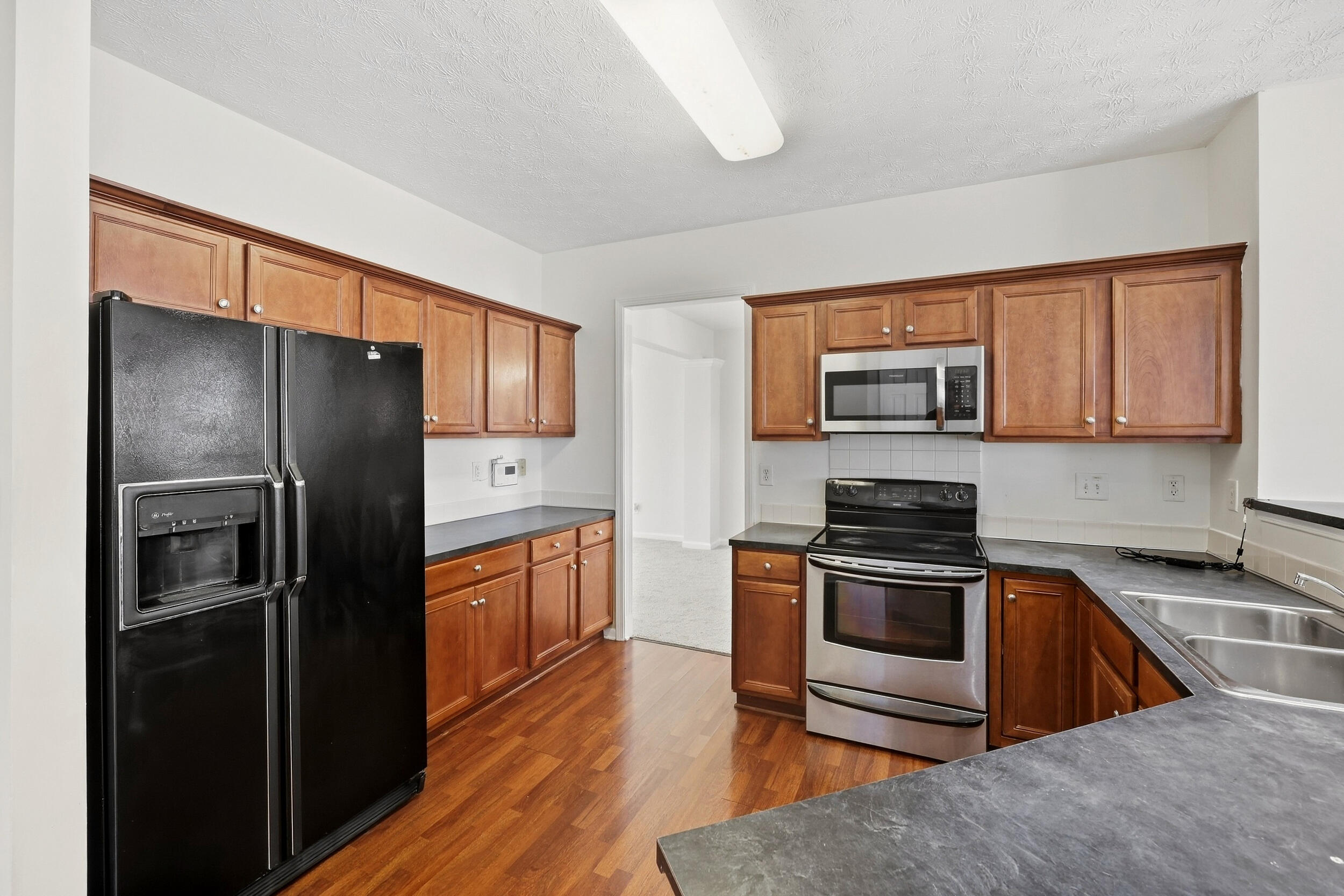 504 Thames Circle Property Photo 12