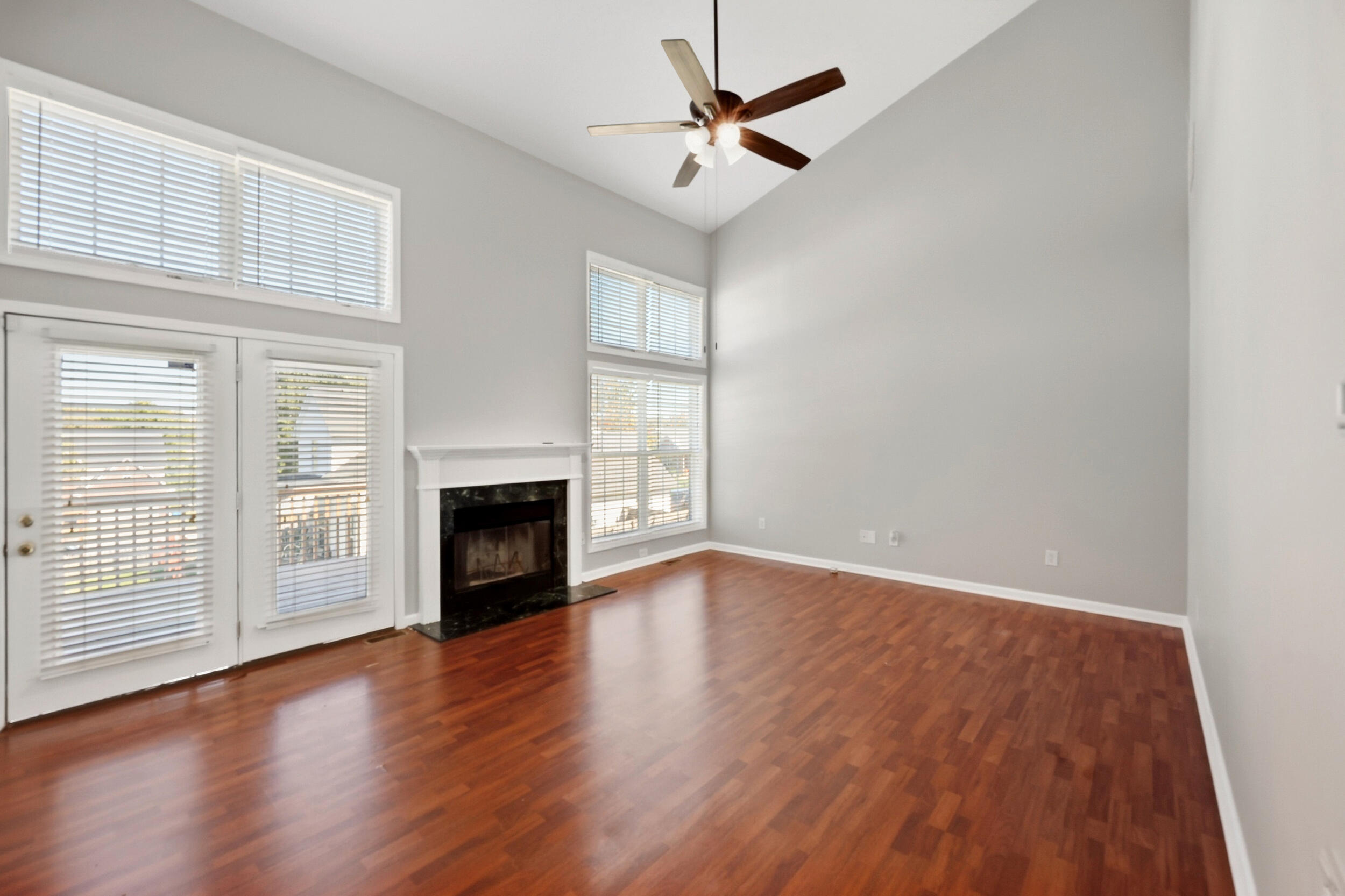 504 Thames Circle Property Photo 15