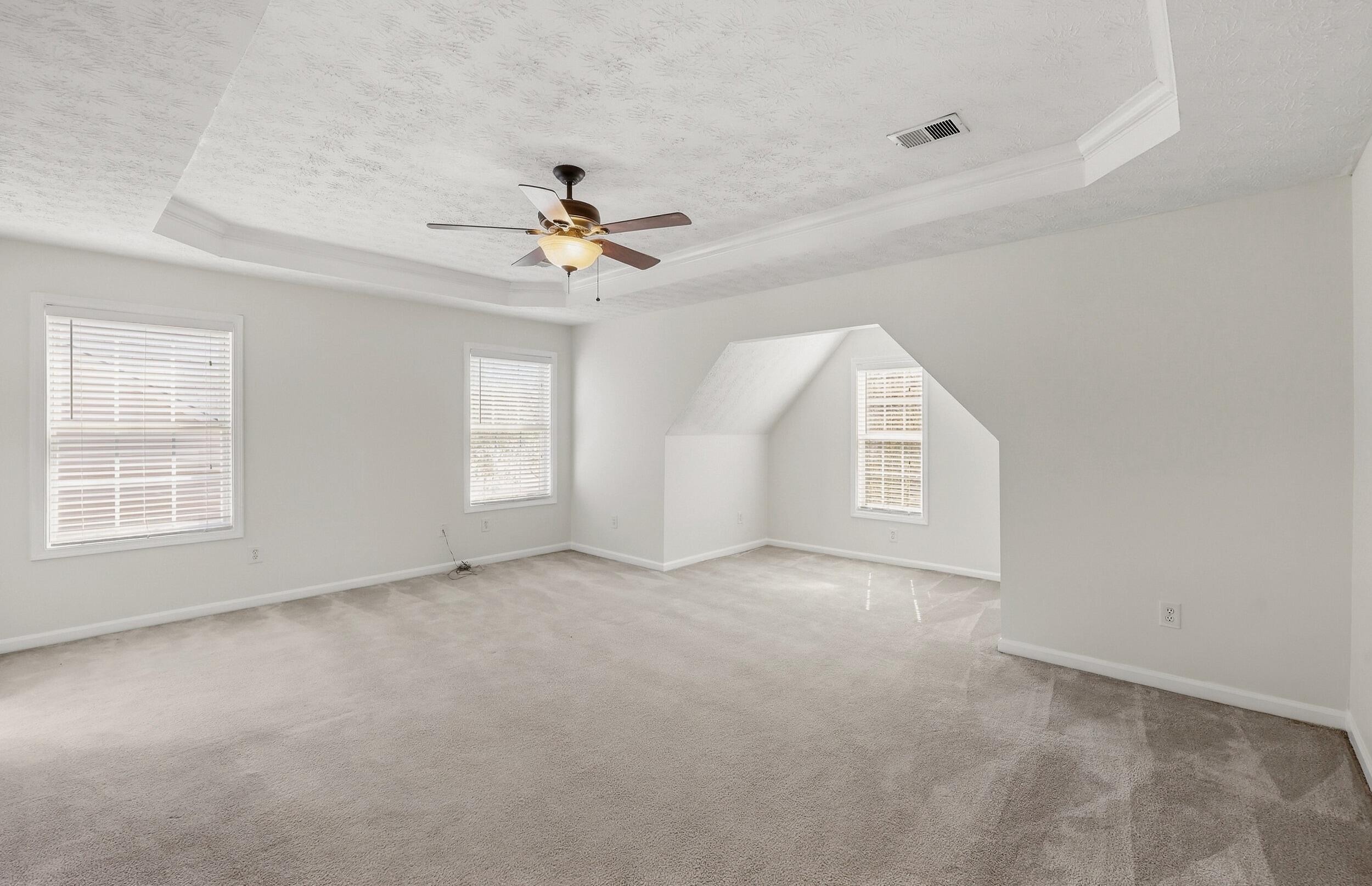504 Thames Circle Property Photo 20