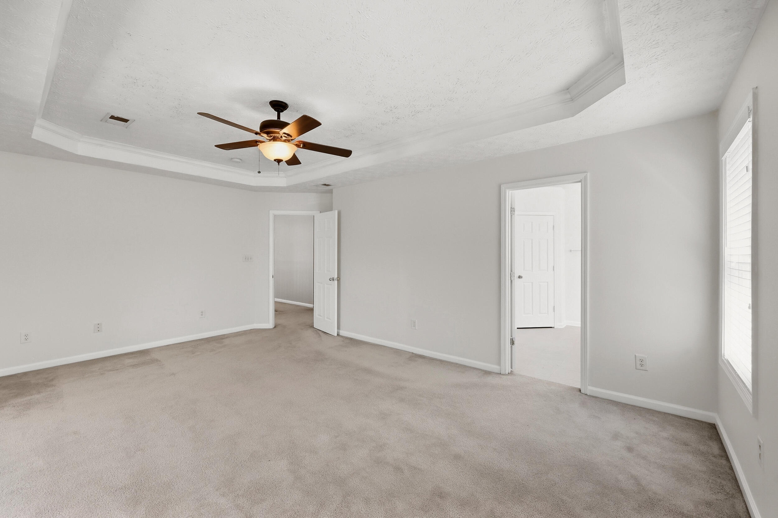 504 Thames Circle Property Photo 21