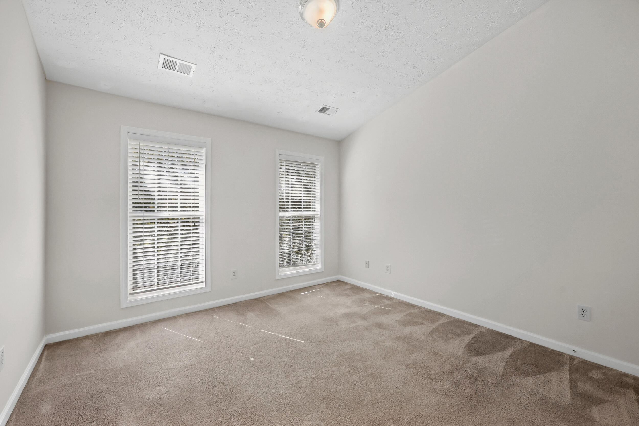 504 Thames Circle Property Photo 25