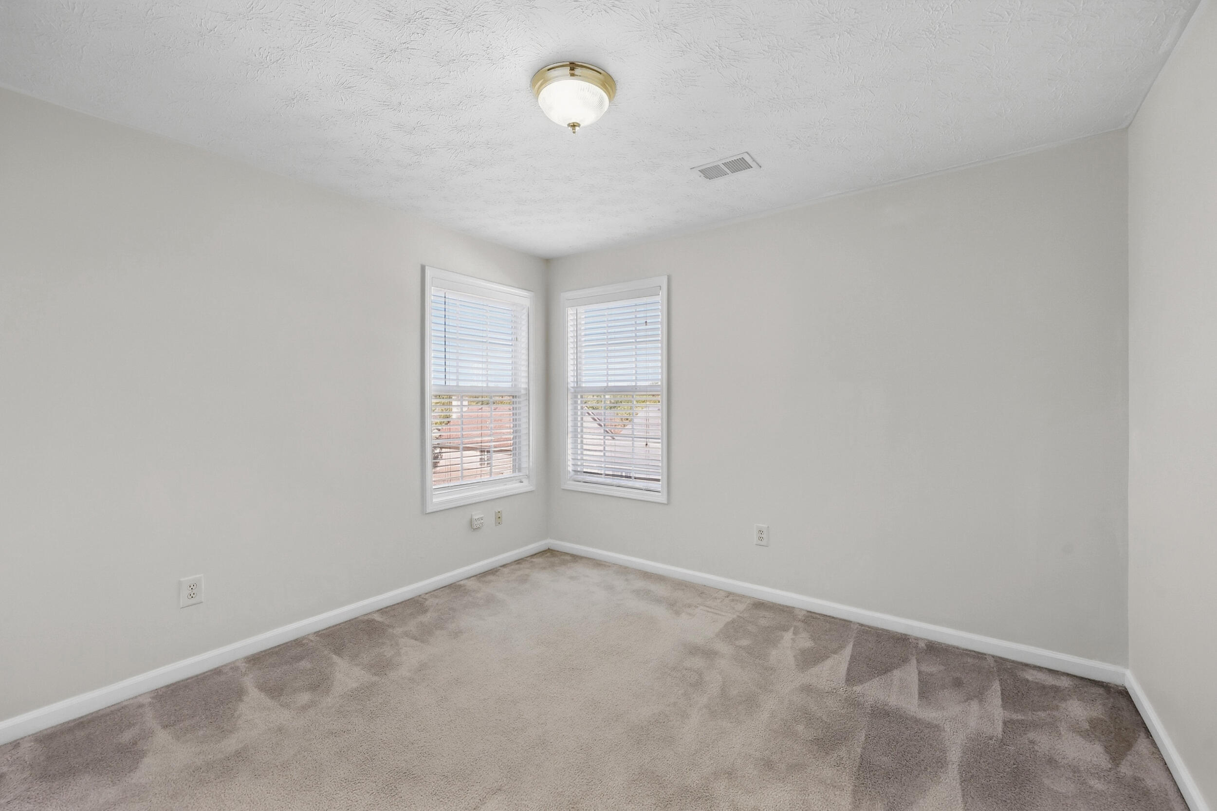 504 Thames Circle Property Photo 30