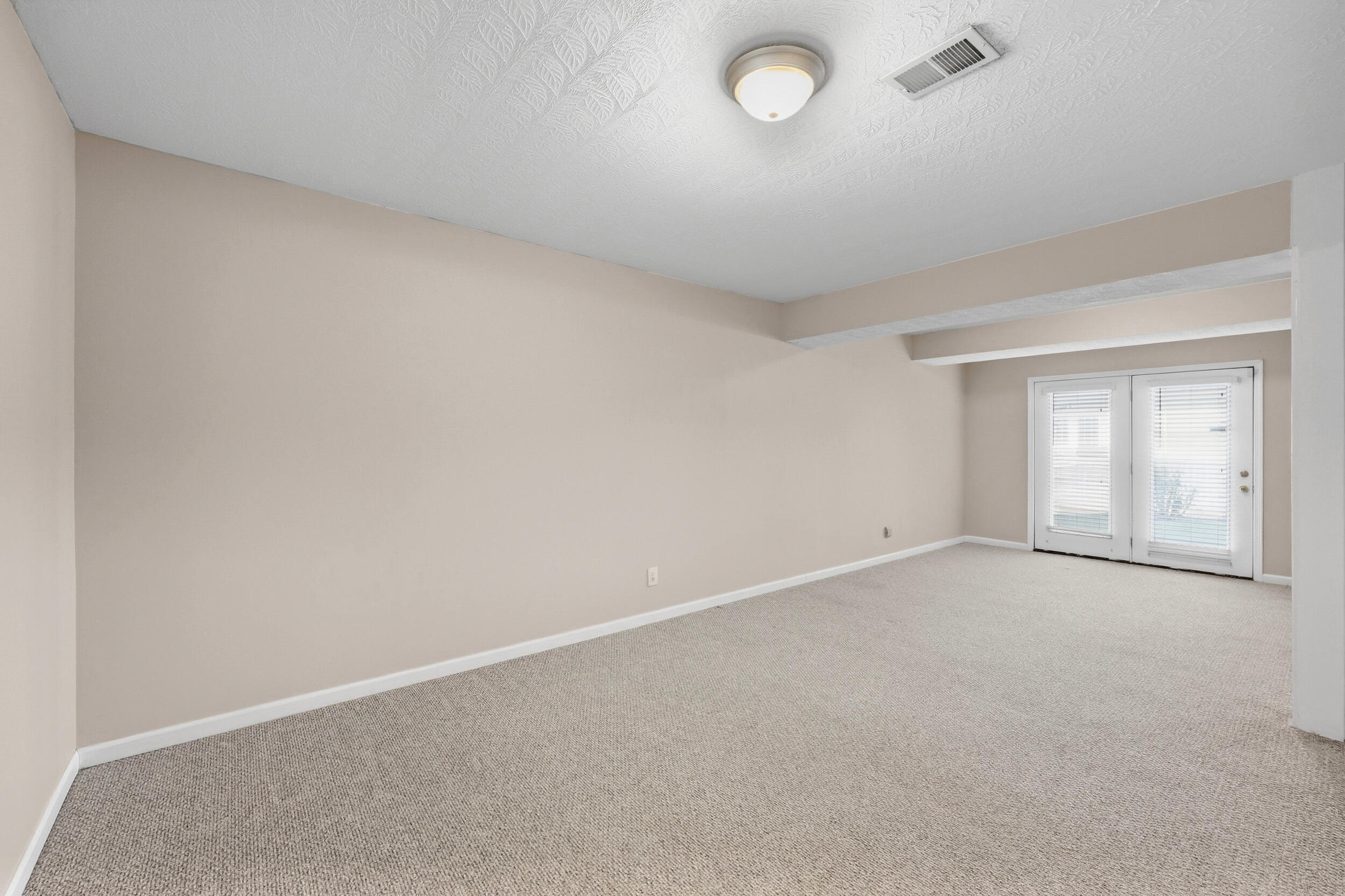 504 Thames Circle Property Photo 33