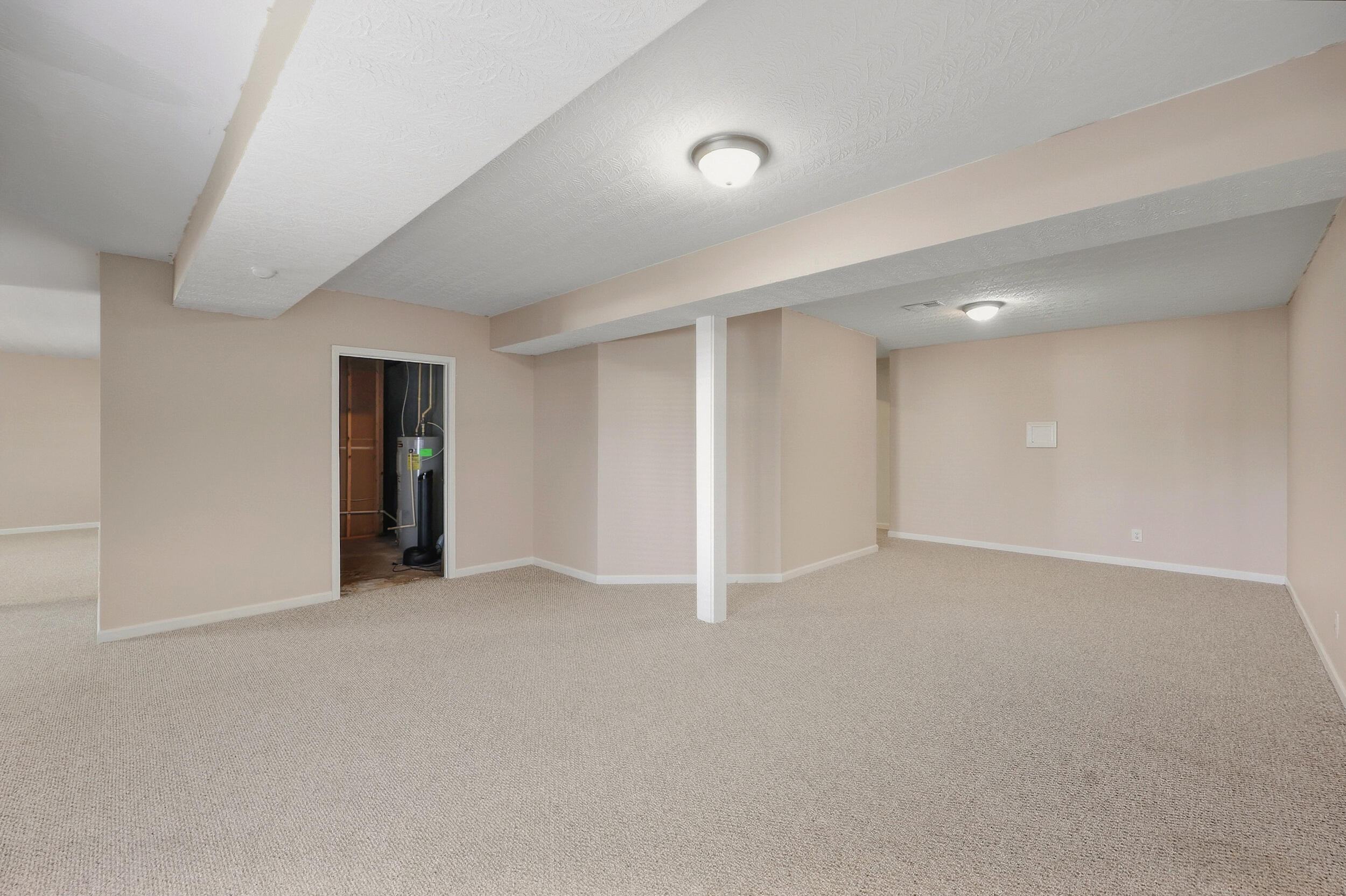 504 Thames Circle Property Photo 34