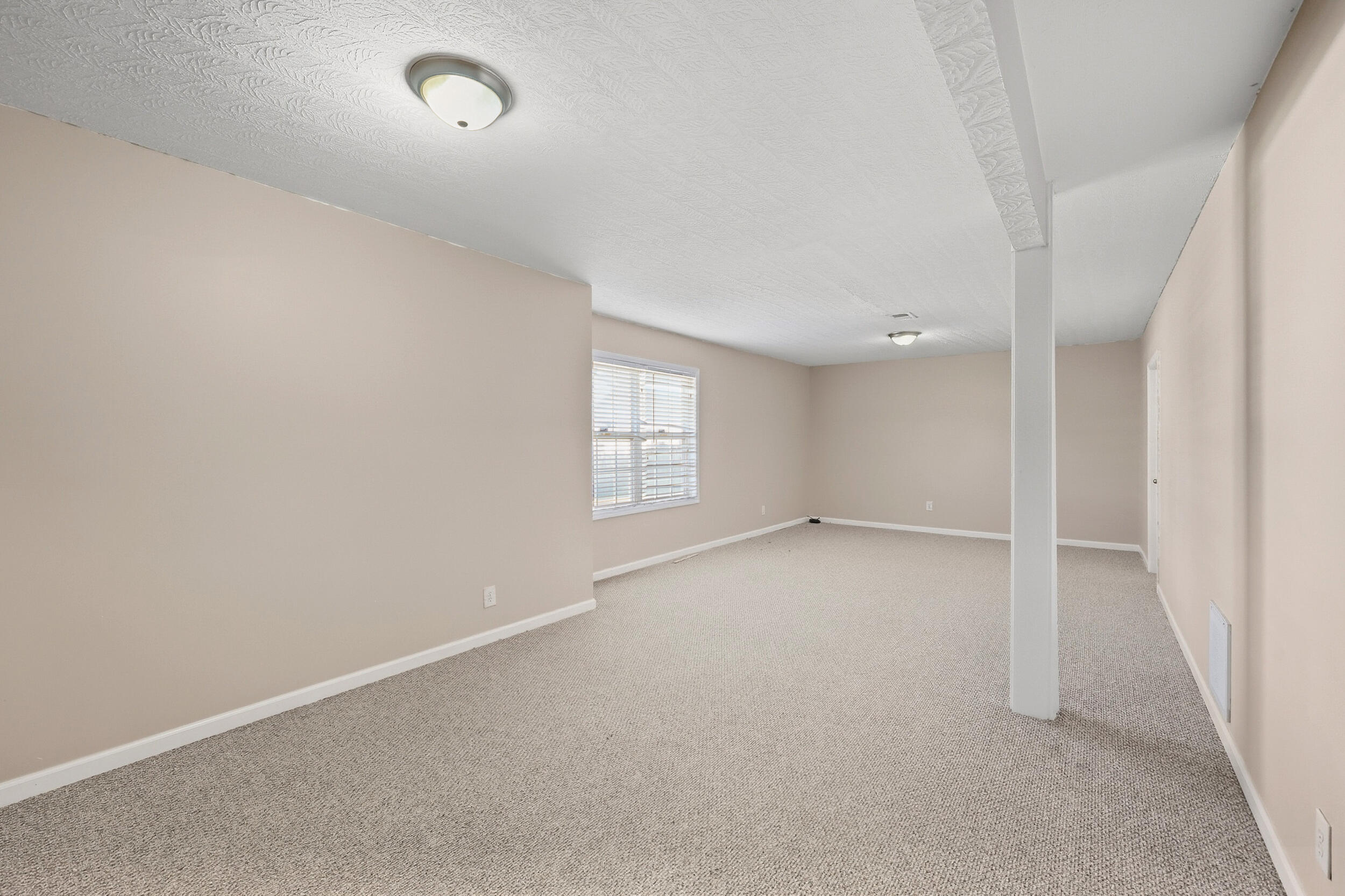 504 Thames Circle Property Photo 35