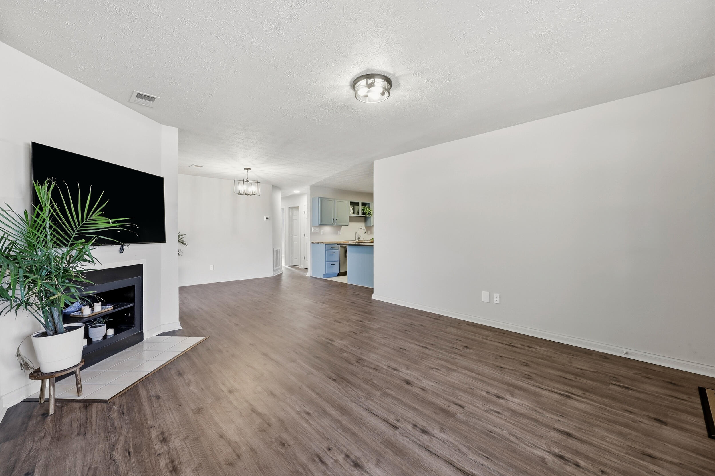 249 Courchelle Drive Property Photo 6