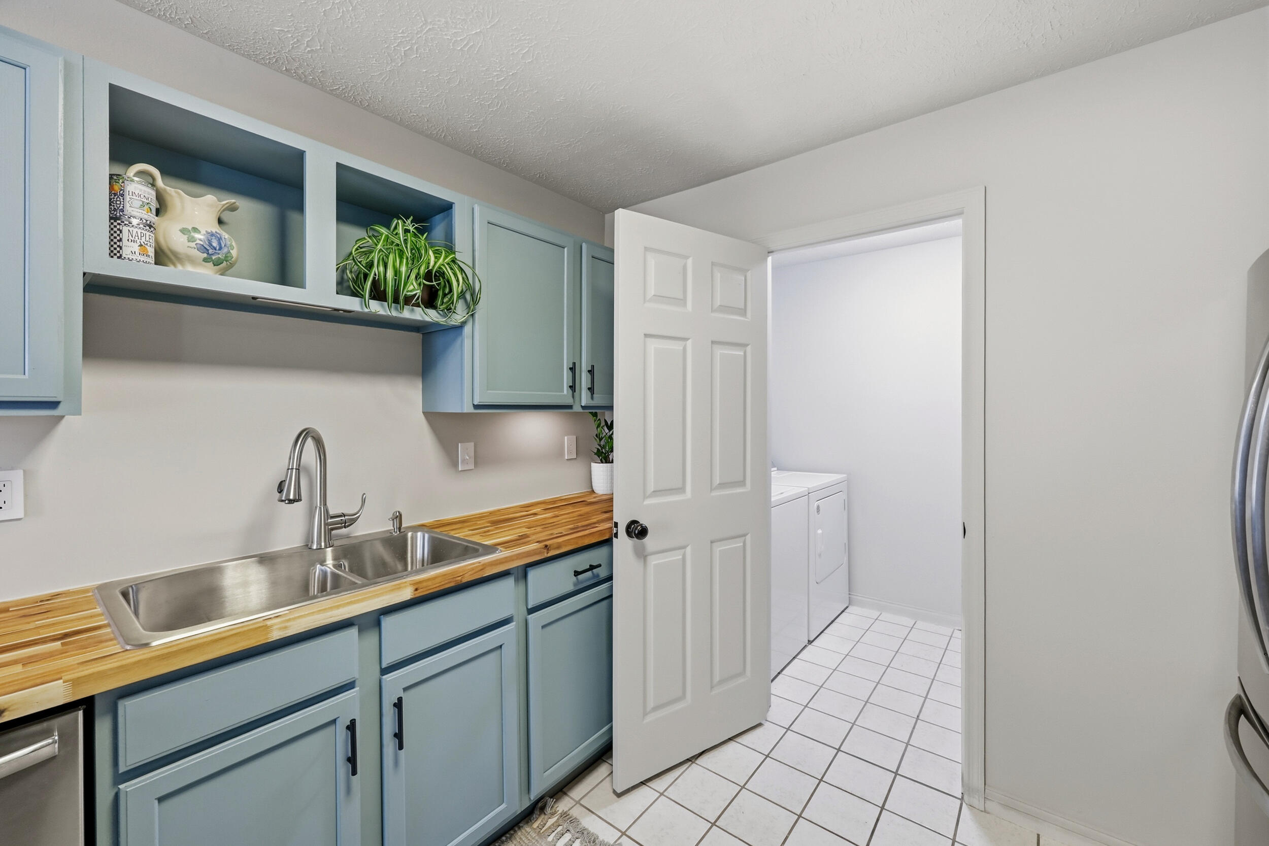 249 Courchelle Drive Property Photo 16