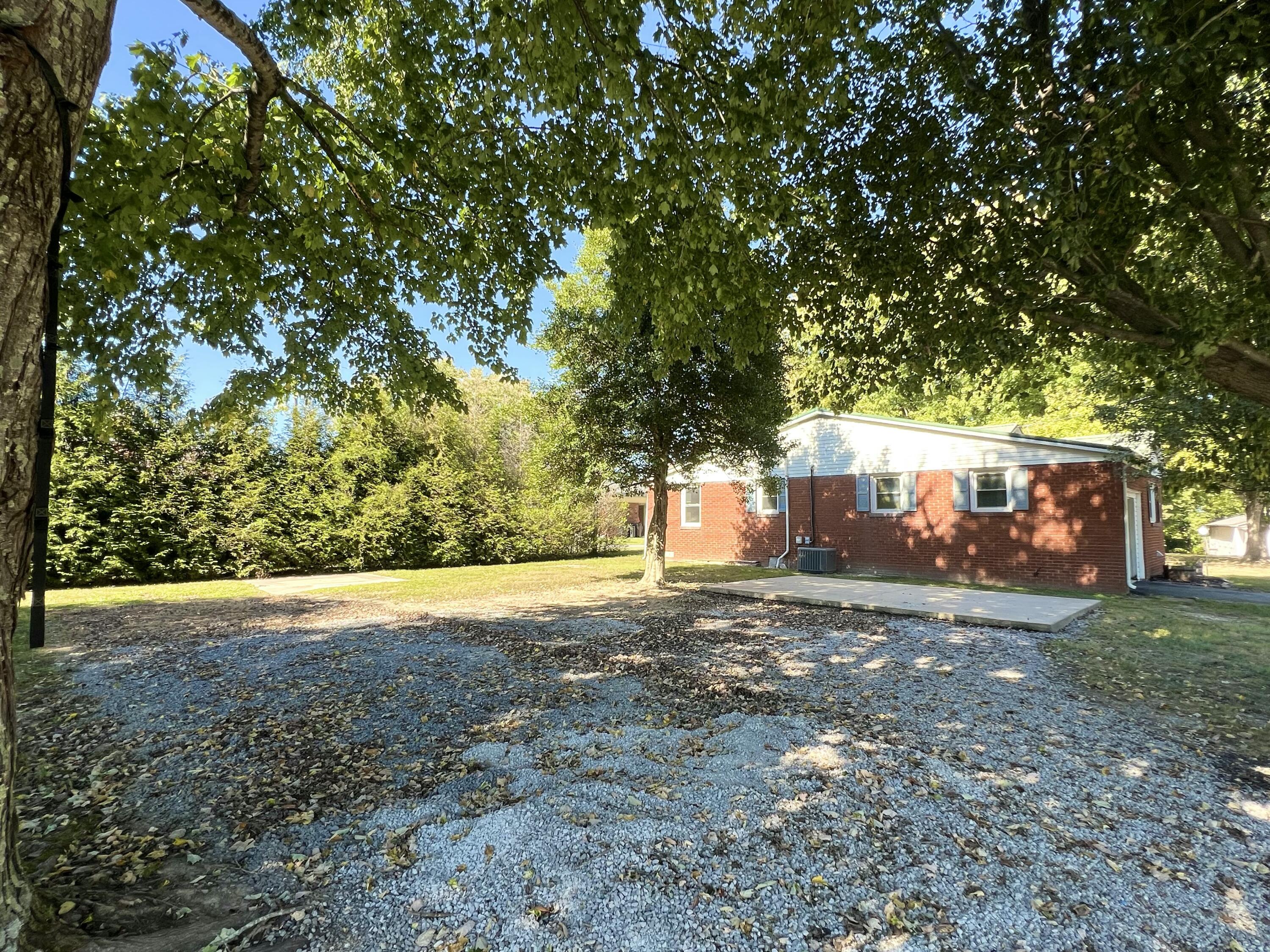 1959 W Steve Wariner Drive Property Photo 33