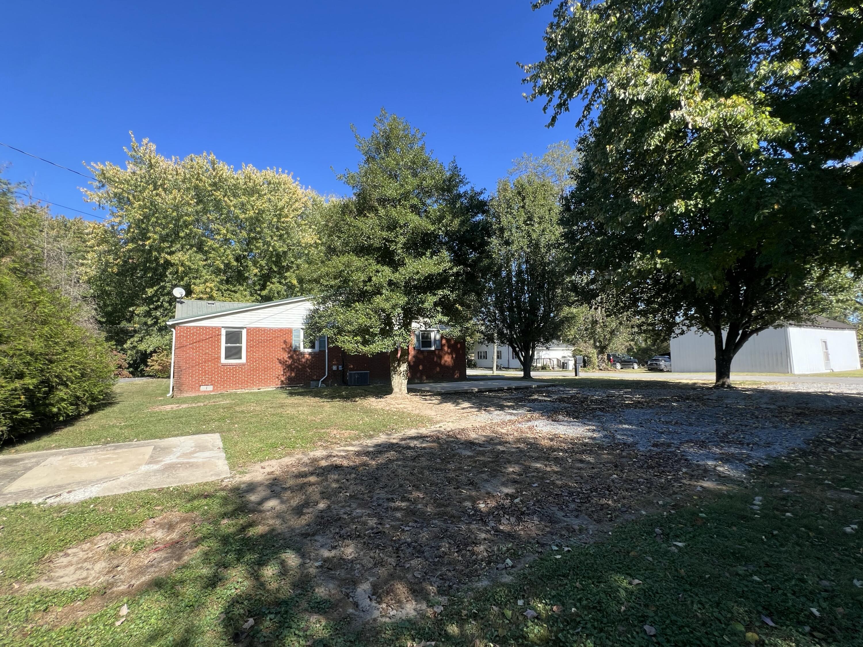 1959 W Steve Wariner Drive Property Photo 34