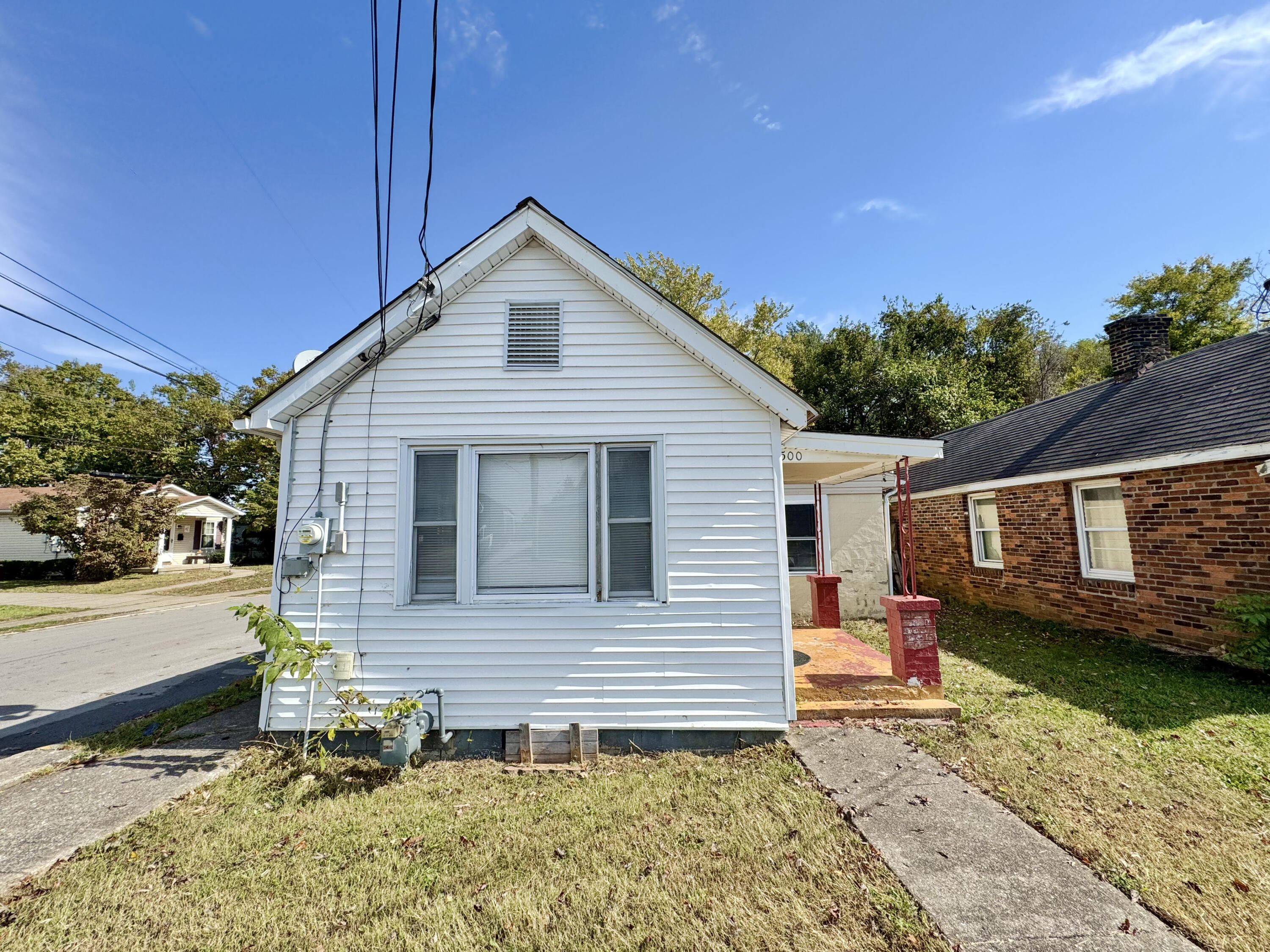 500 Robertson Street Property Photo 2