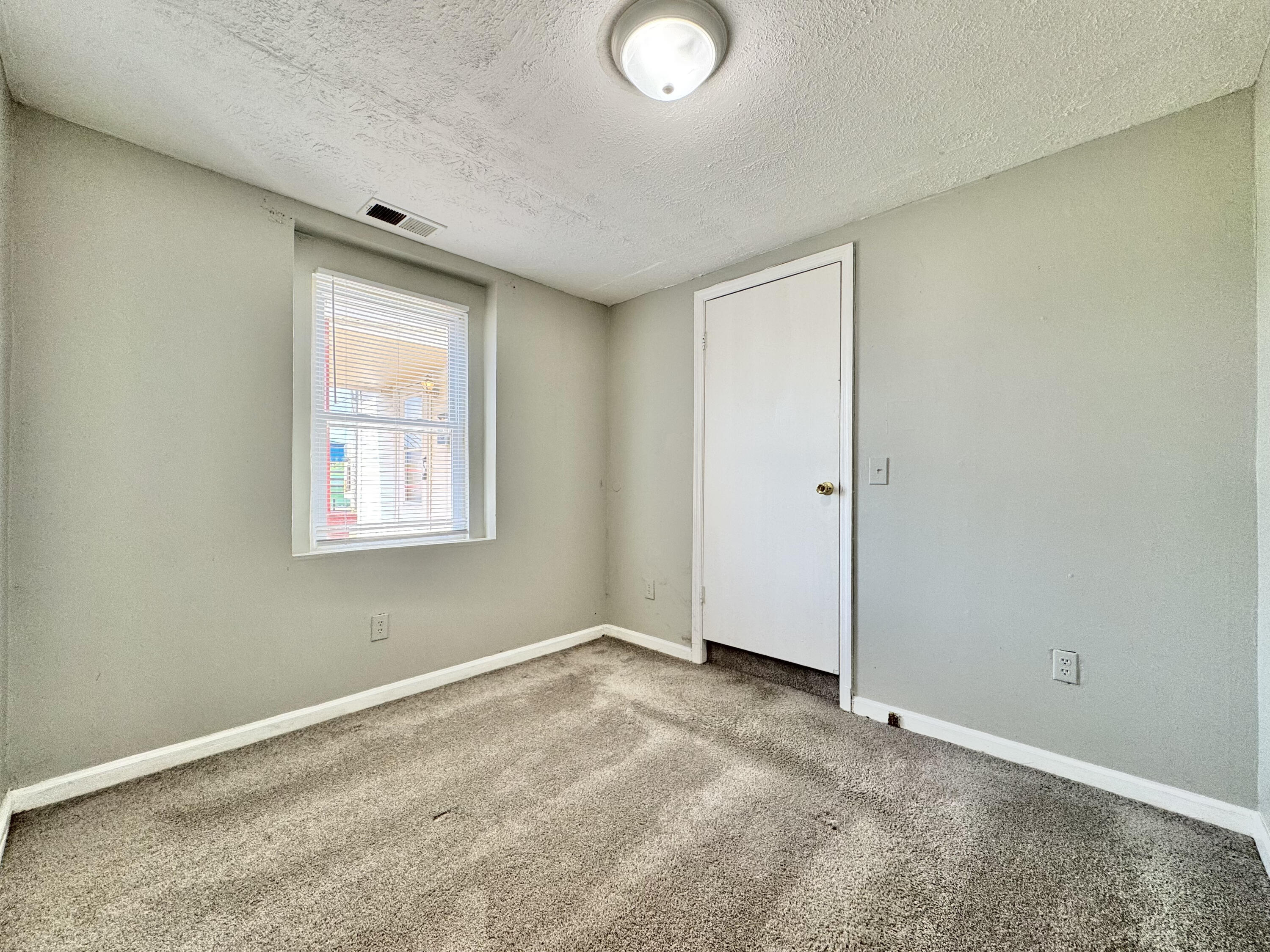500 Robertson Street Property Photo 8