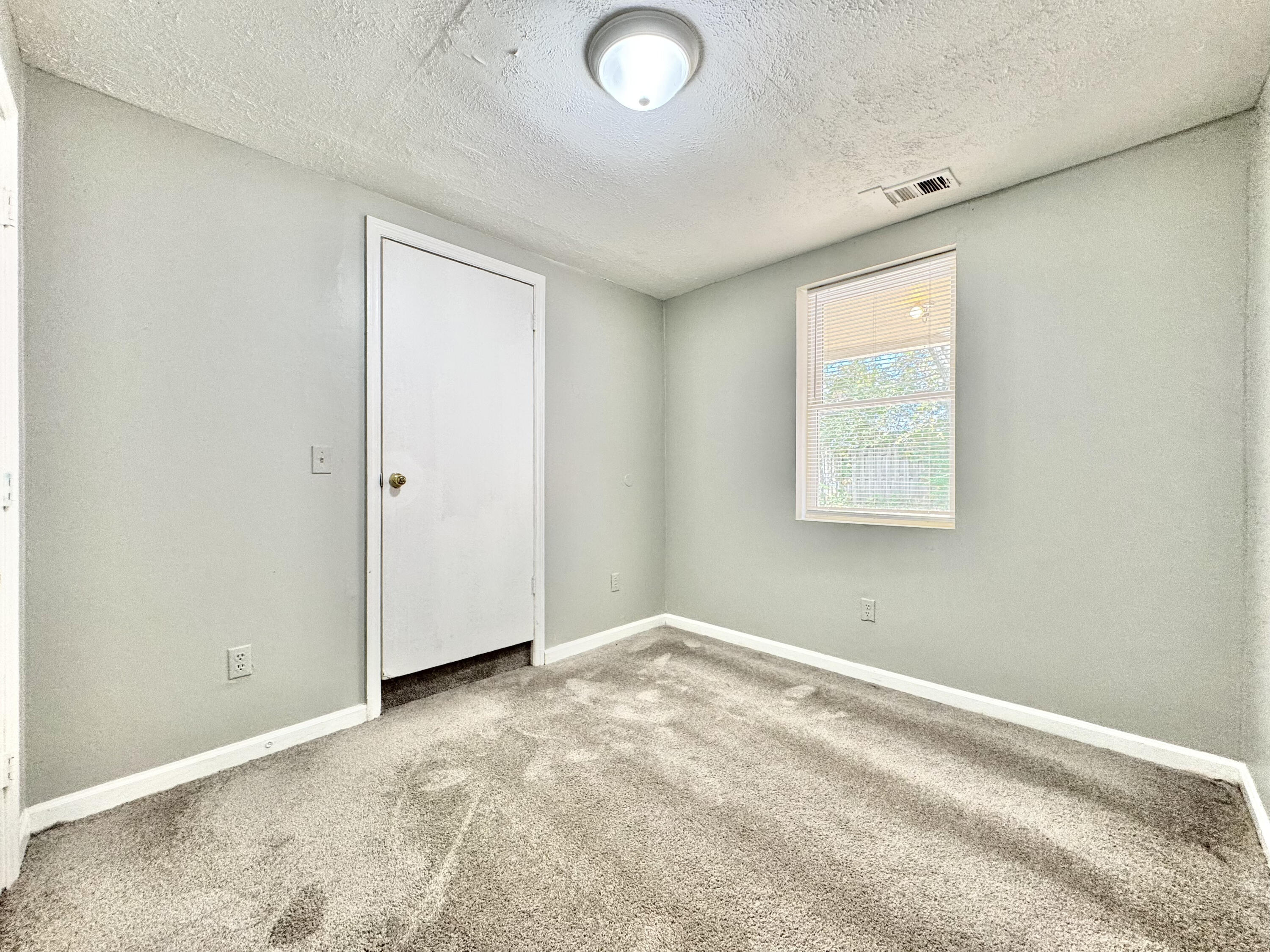 500 Robertson Street Property Photo 10