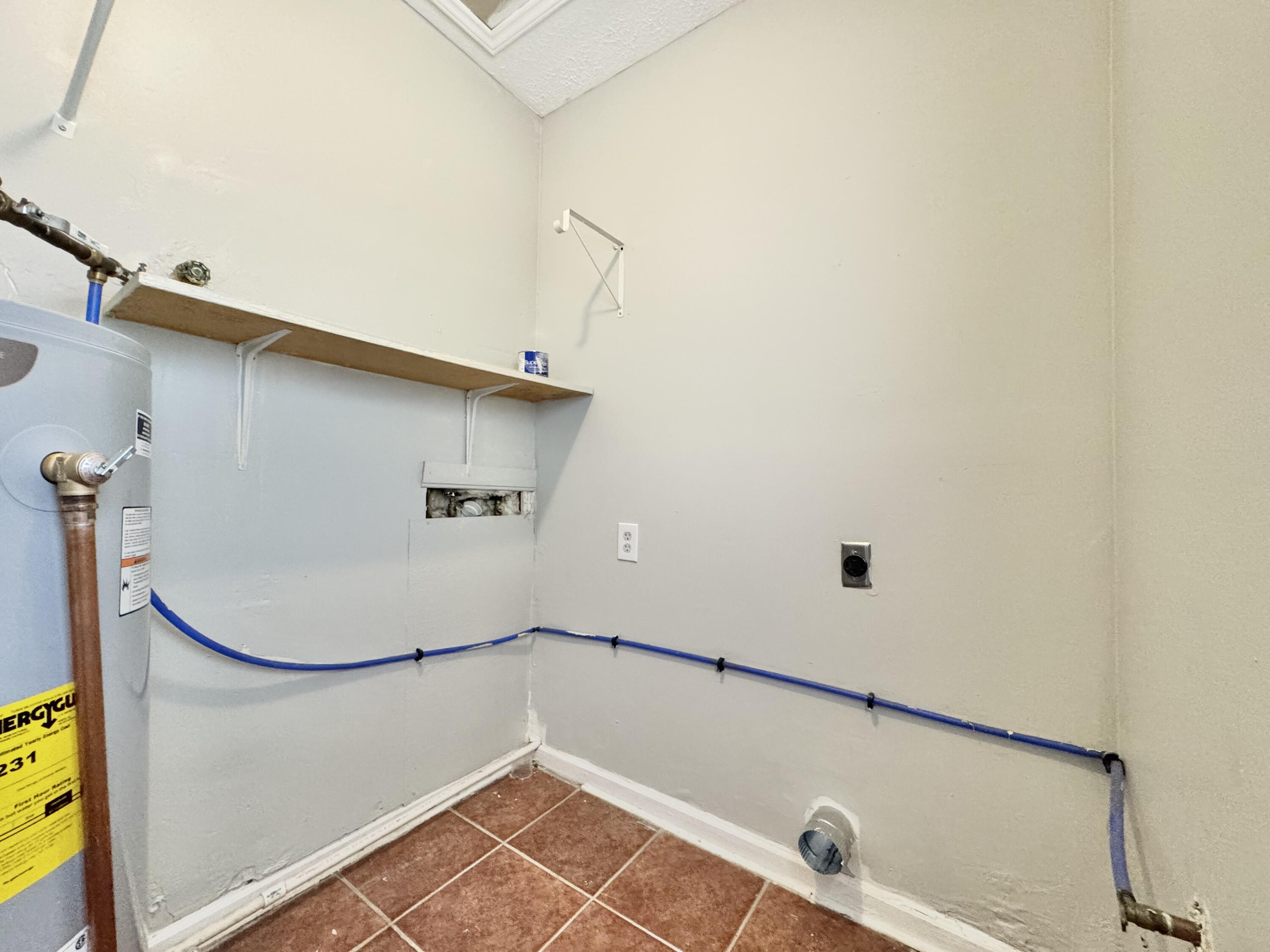 500 Robertson Street Property Photo 13