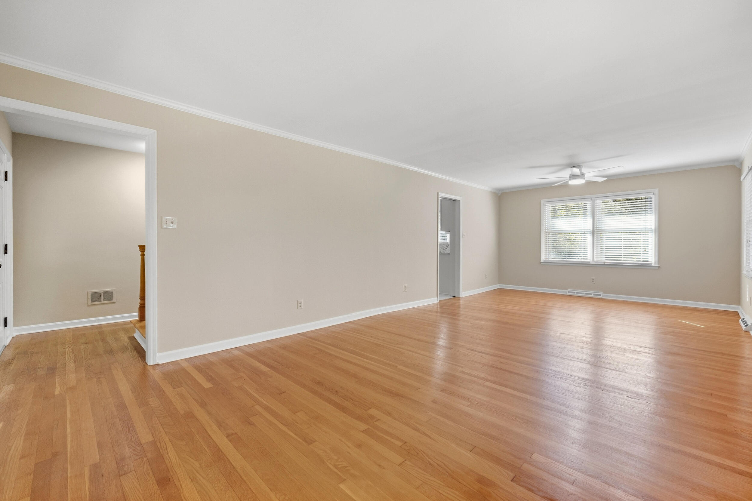 2516 Versailles Road Property Photo 6