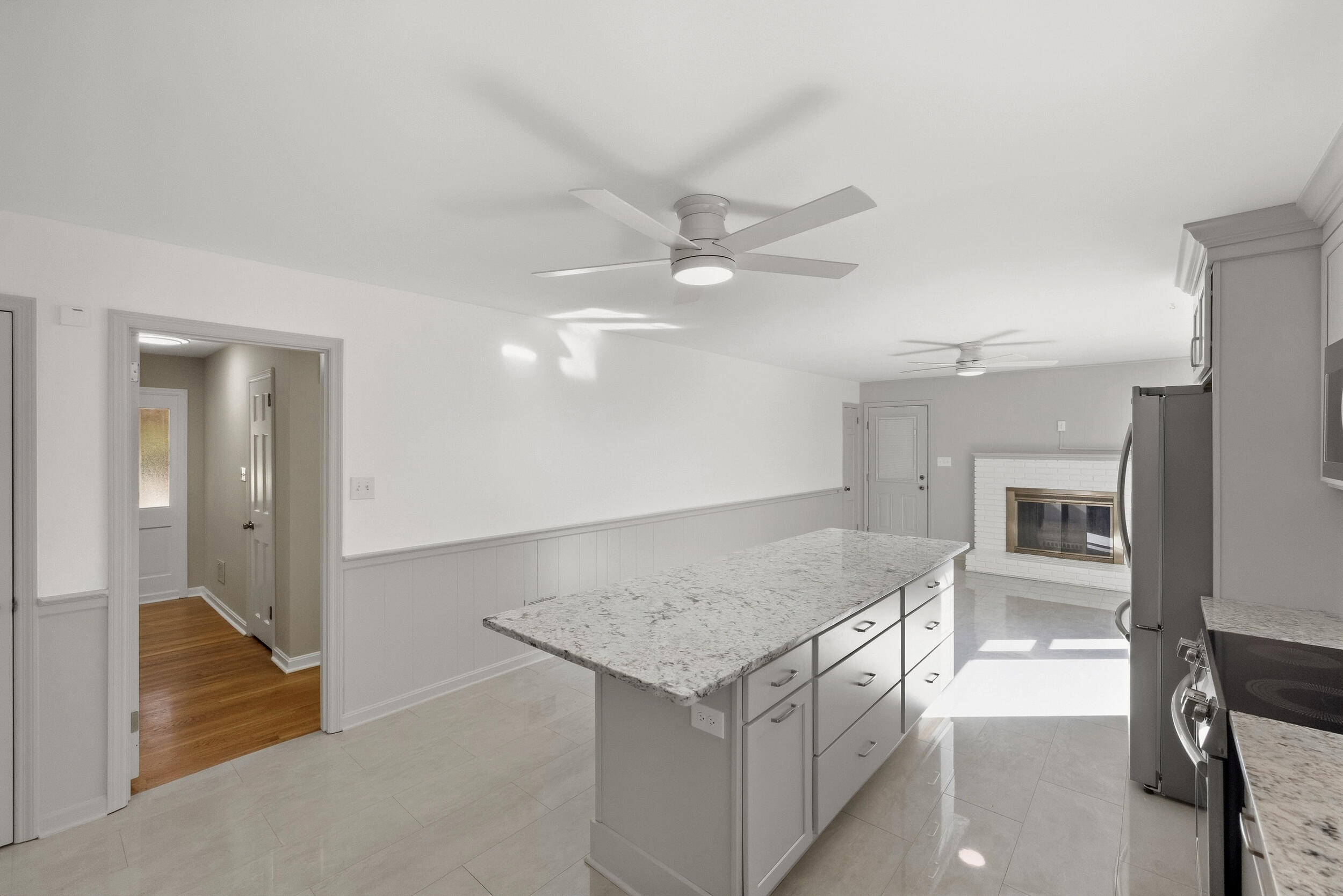 2516 Versailles Road Property Photo 14