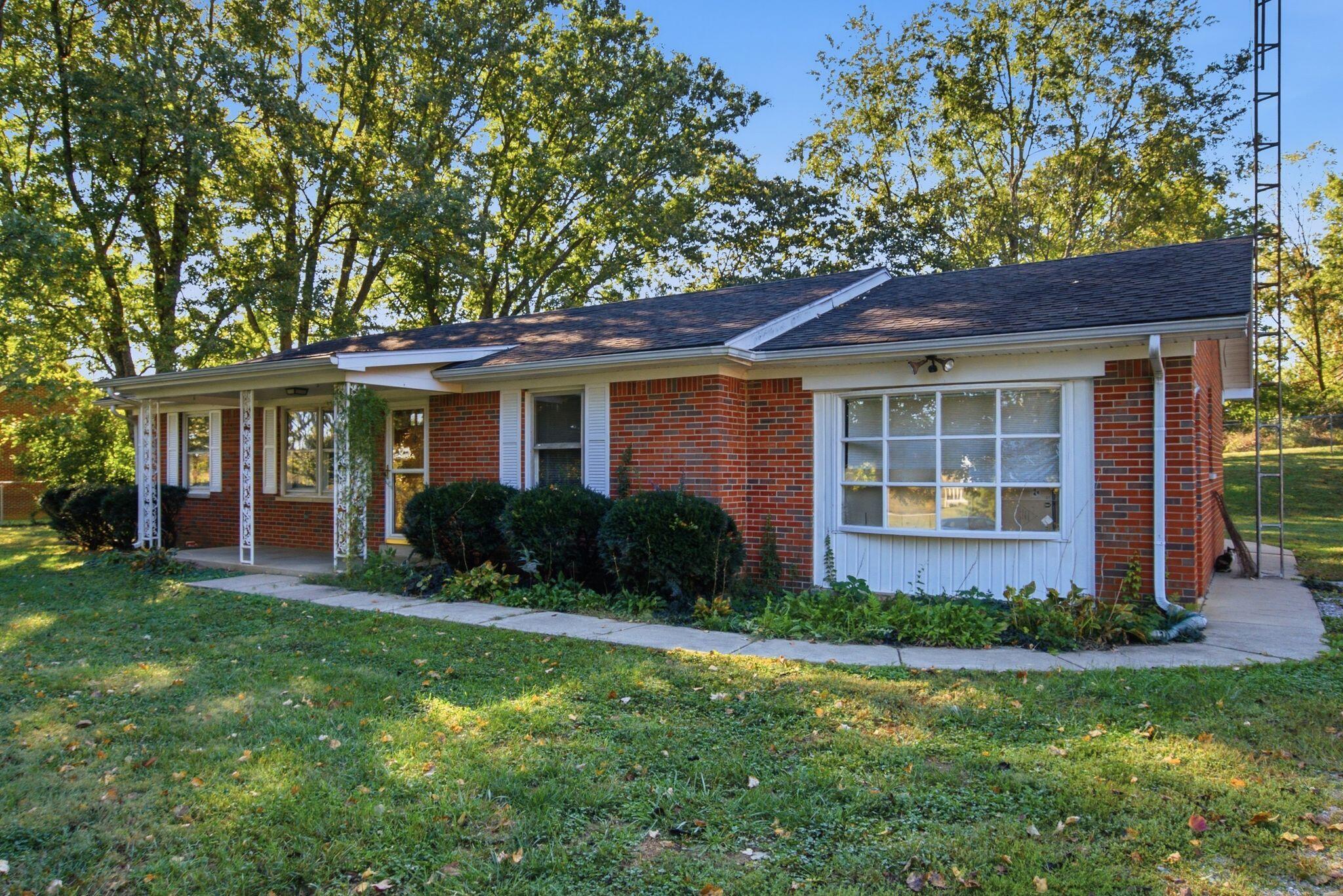 1142 Harry Wise Road Property Photo 4